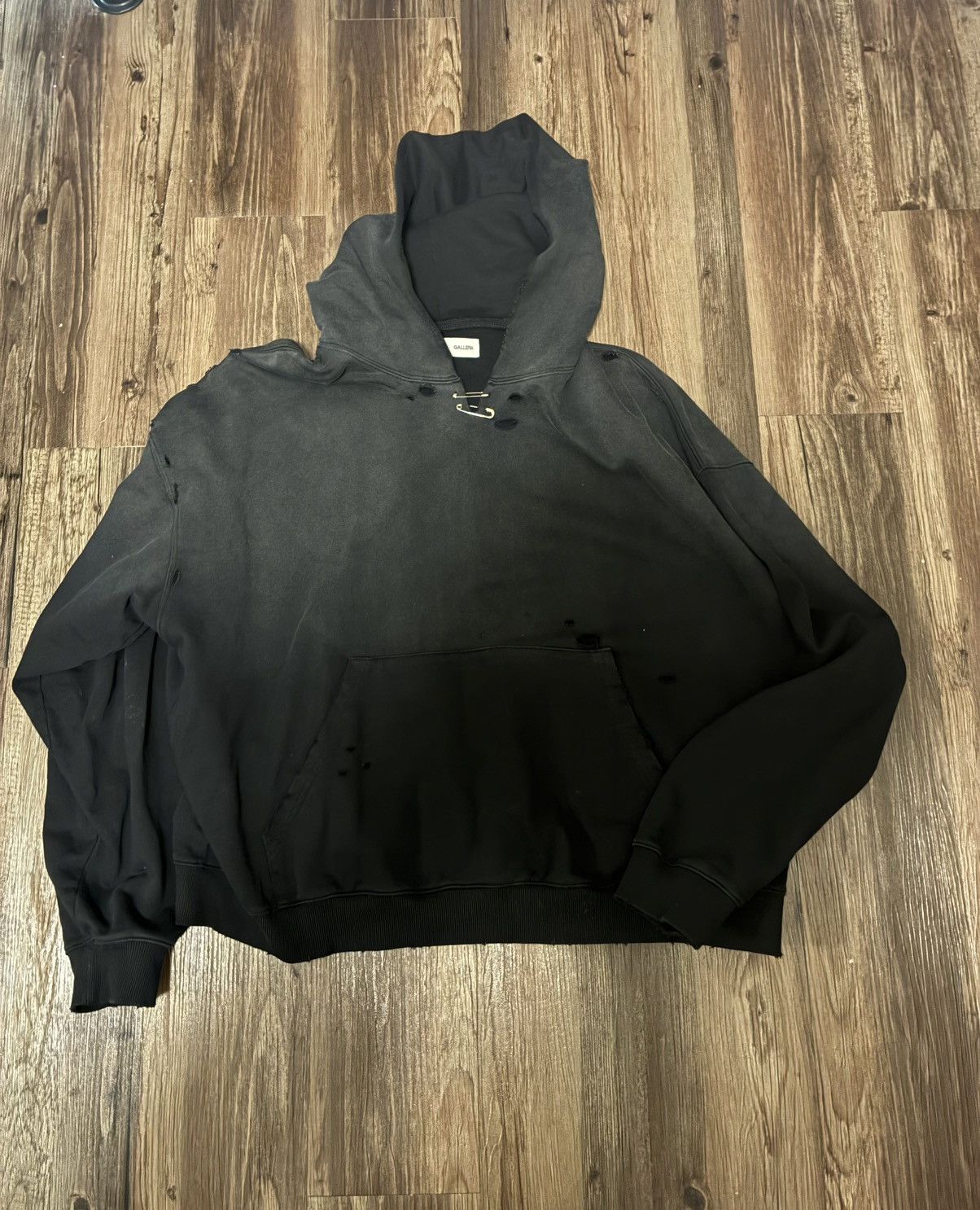 Other Timeless Galleria Safety Pin Hoodie Size US L / EU 52-54 / 3 - 1 Thumbnail