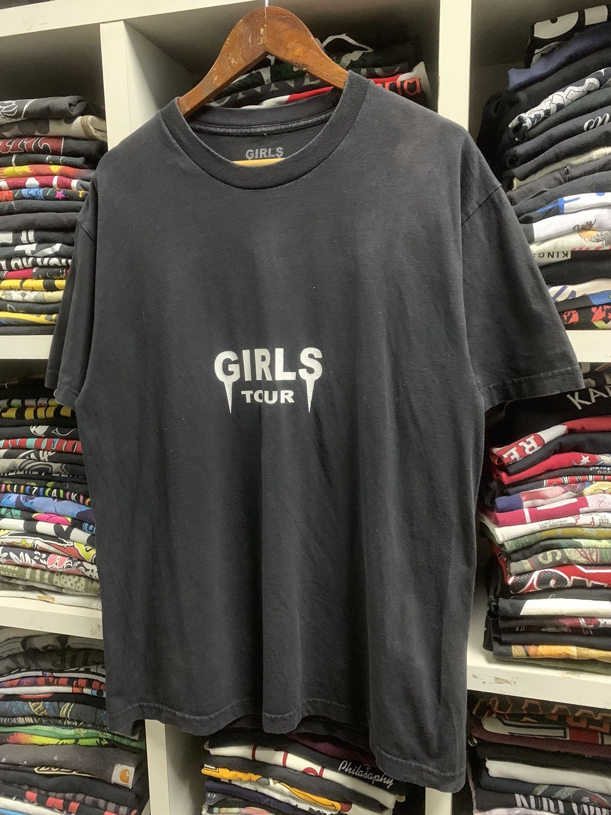 Band Tees Vintage Girls and Girl Rock Band Tour Size US L / EU 52-54 / 3 - 4 Thumbnail