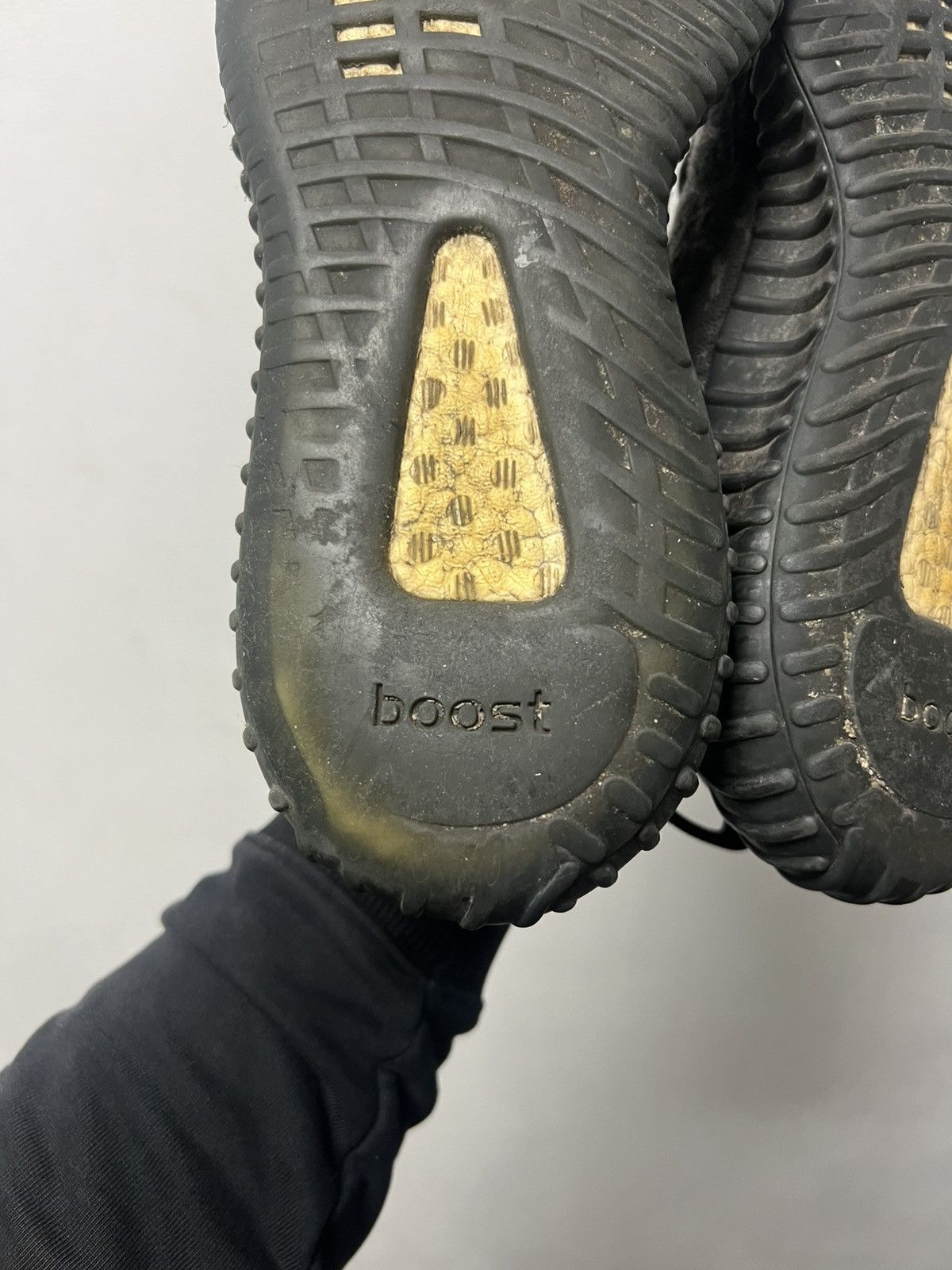 Adidas adidas Yeezy Boost 350 V2 Moonrock Size 44 Size US 11 / EU 44 - 8 Thumbnail