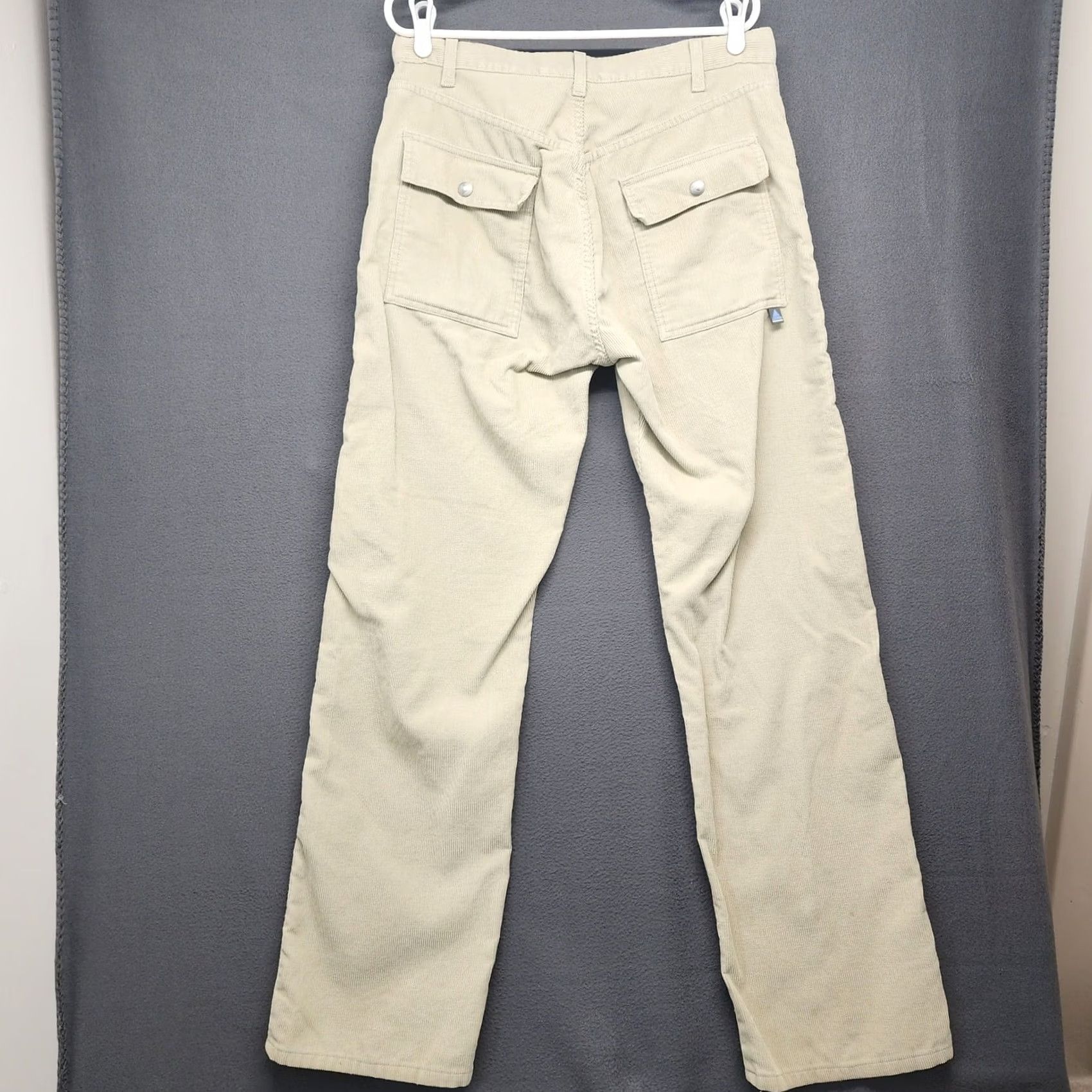 Levi's VINTAGE Levi's Silvertab Cargo Pants 33x34 Corduroy Beige Relaxed Y2K Skater Grunge Cords Mens Size US 33 - 2 Thumbnail