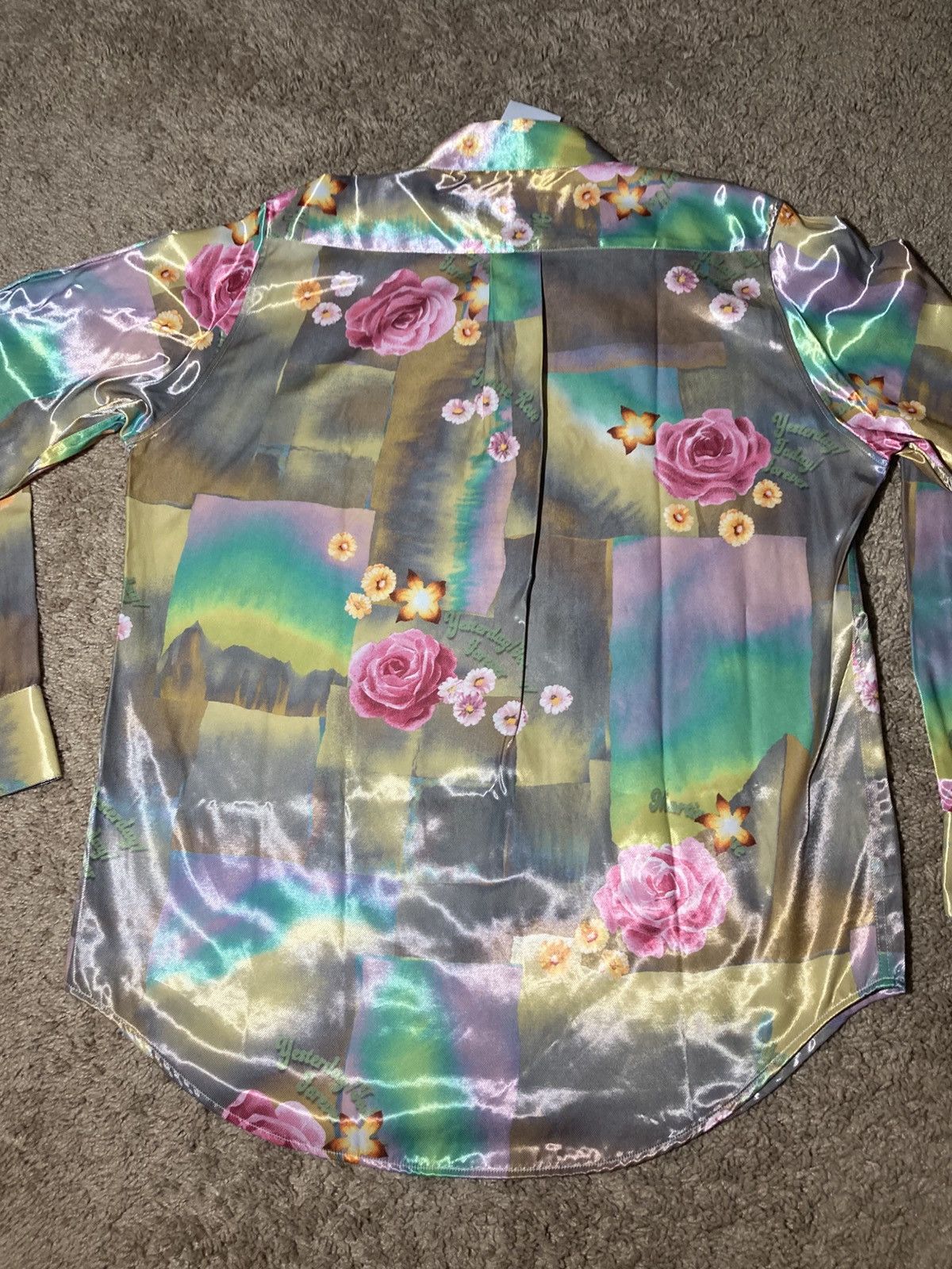 Martine Rose New SS24 Martine Rose Floral Glossy Wet Oil Look Today 2024 Size US S / EU 44-46 / 1 - 10 Thumbnail