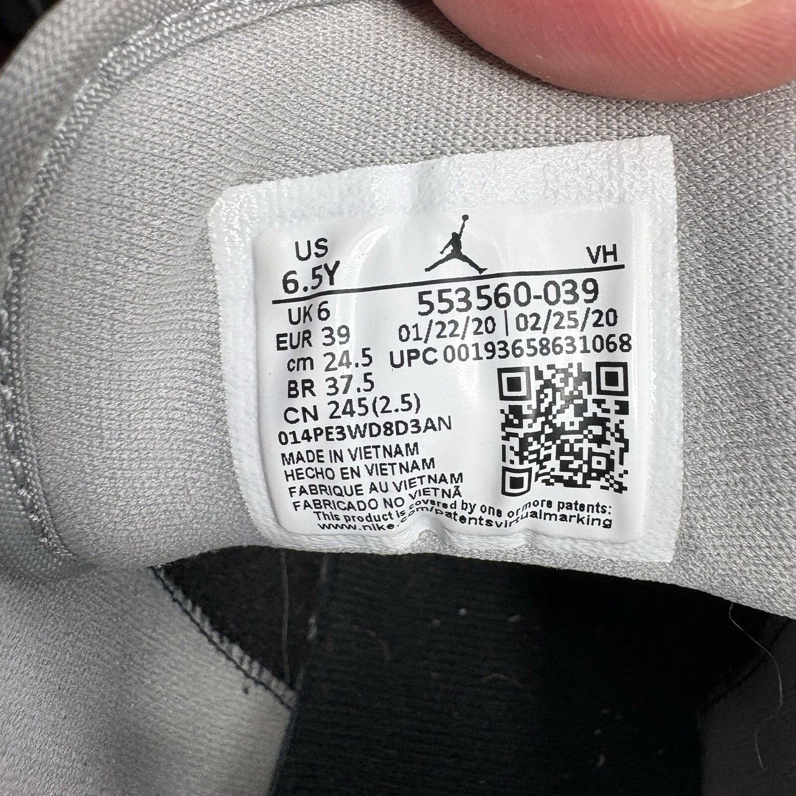 Nike Size 6.5Youth/8Women's - Retro 1 Low Gray Toe Size US 6.5 / EU 39-40 - 8 Thumbnail