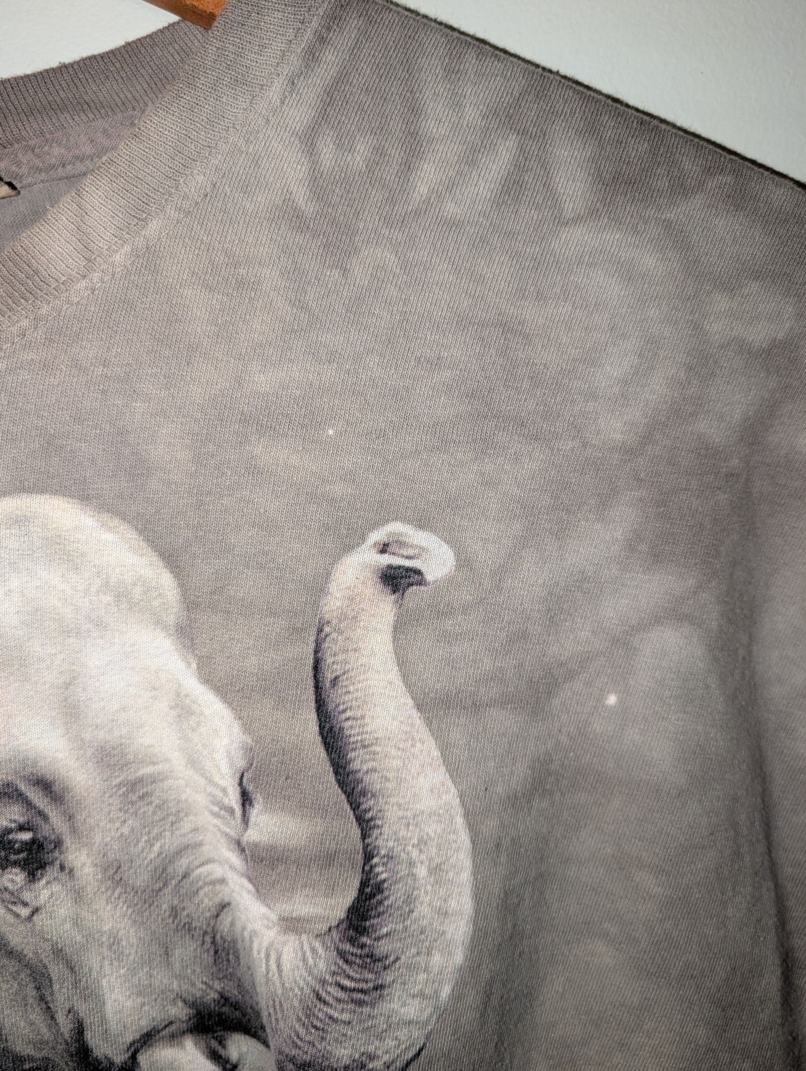 The Mountain The Mountain Elephant T-Shirt Animal Nature Art Graphic 2008 Size US XXL / EU 58 / 5 - 5 Thumbnail
