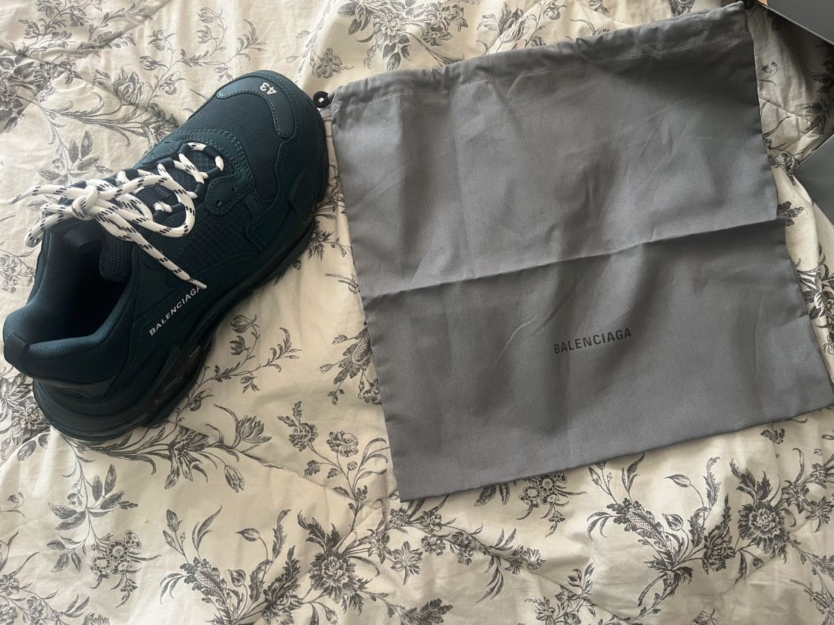 Balenciaga BALENCIAGA TRIPLE S Size US 10 / EU 43 - 3 Thumbnail