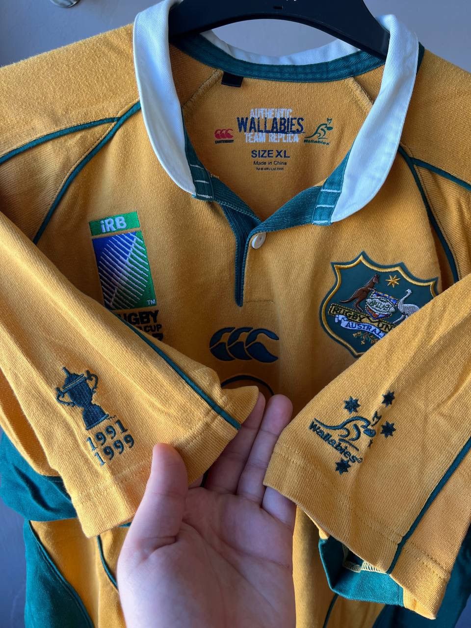 Canterbury of New Zealand 2007 AUSTRALIA RUGBY UNION RARE SHIRT JERSEY SIZE XL MENS Size US XL / EU 56 / 4 - 7 Thumbnail