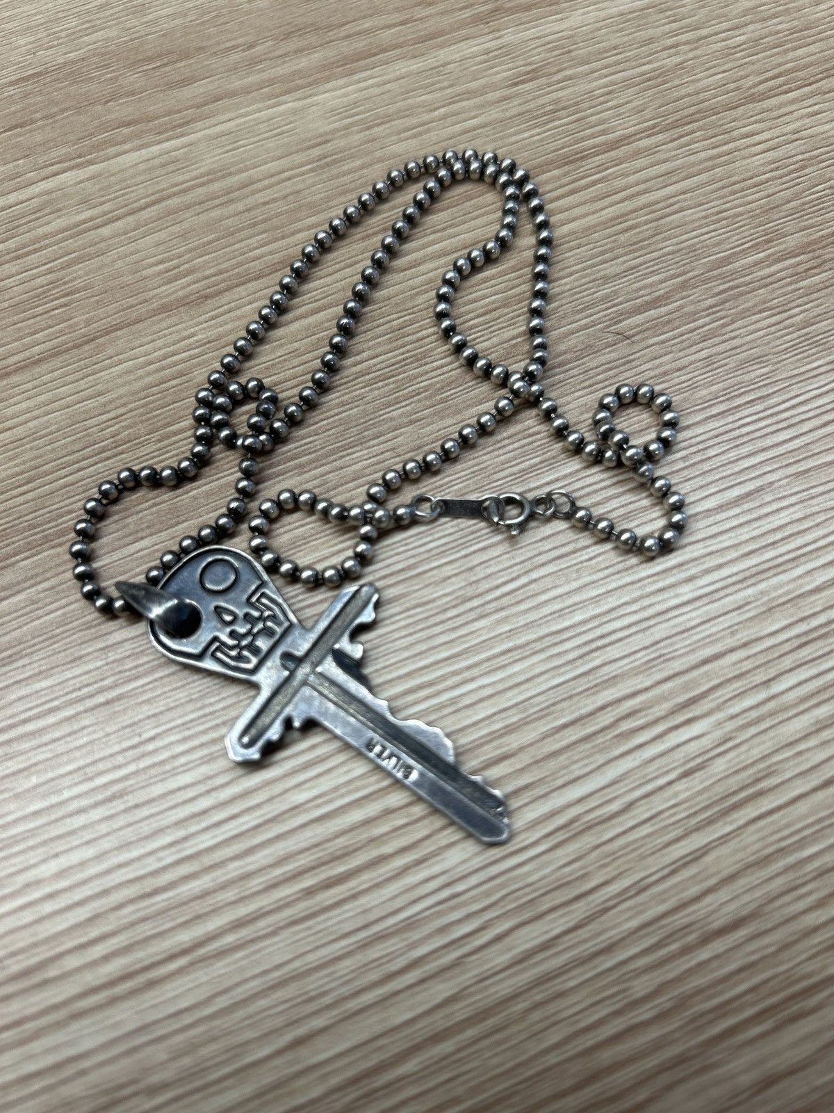 Undercover Undercover Undercover undercoverism silver skull key cross Size ONE SIZE - 3 Thumbnail