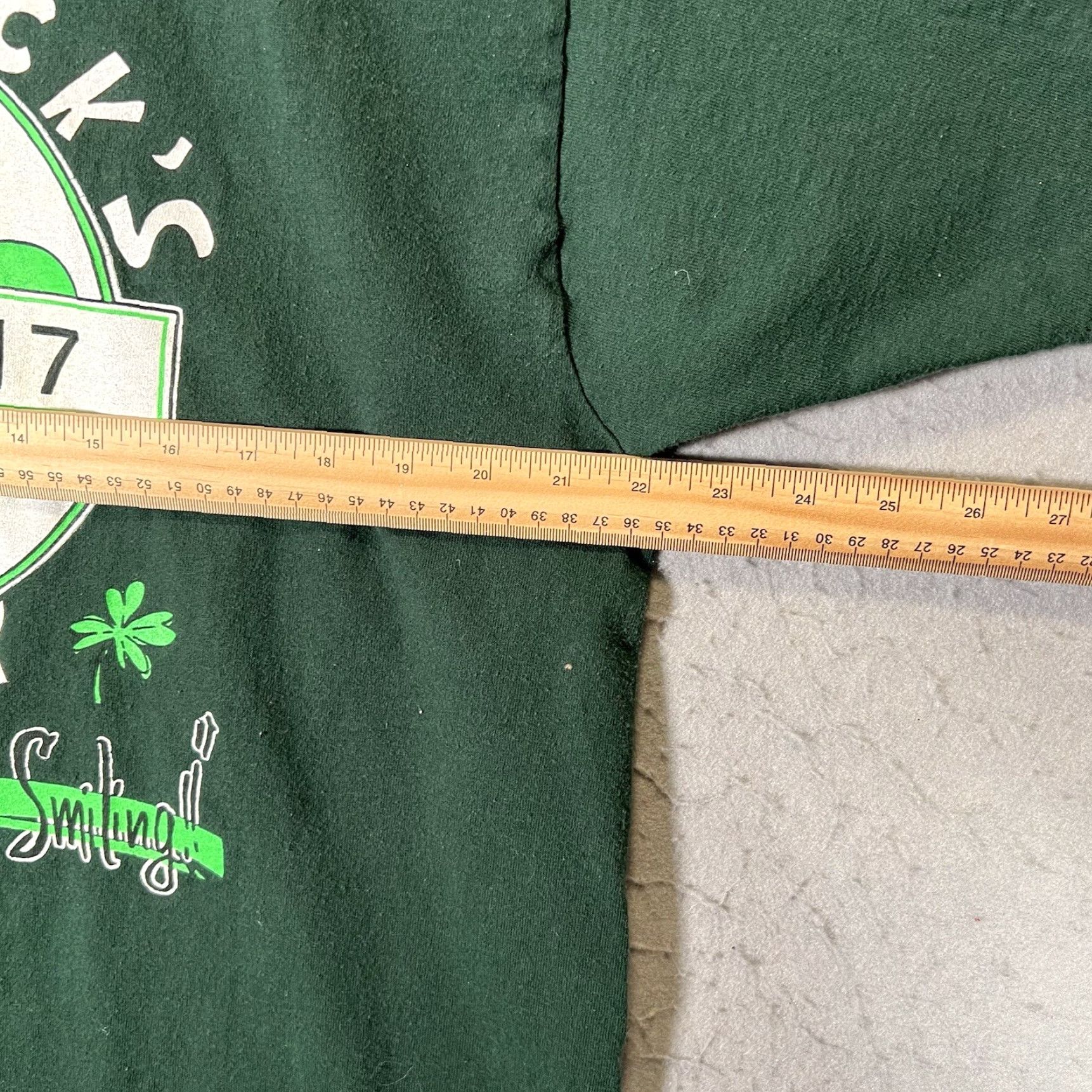 Fruit Of The Loom Vintage 90s Stt Patricks Day March 17th T Shirt Adult XL Green Made In USA Mens Size US XL / EU 56 / 4 - 2 Thumbnail