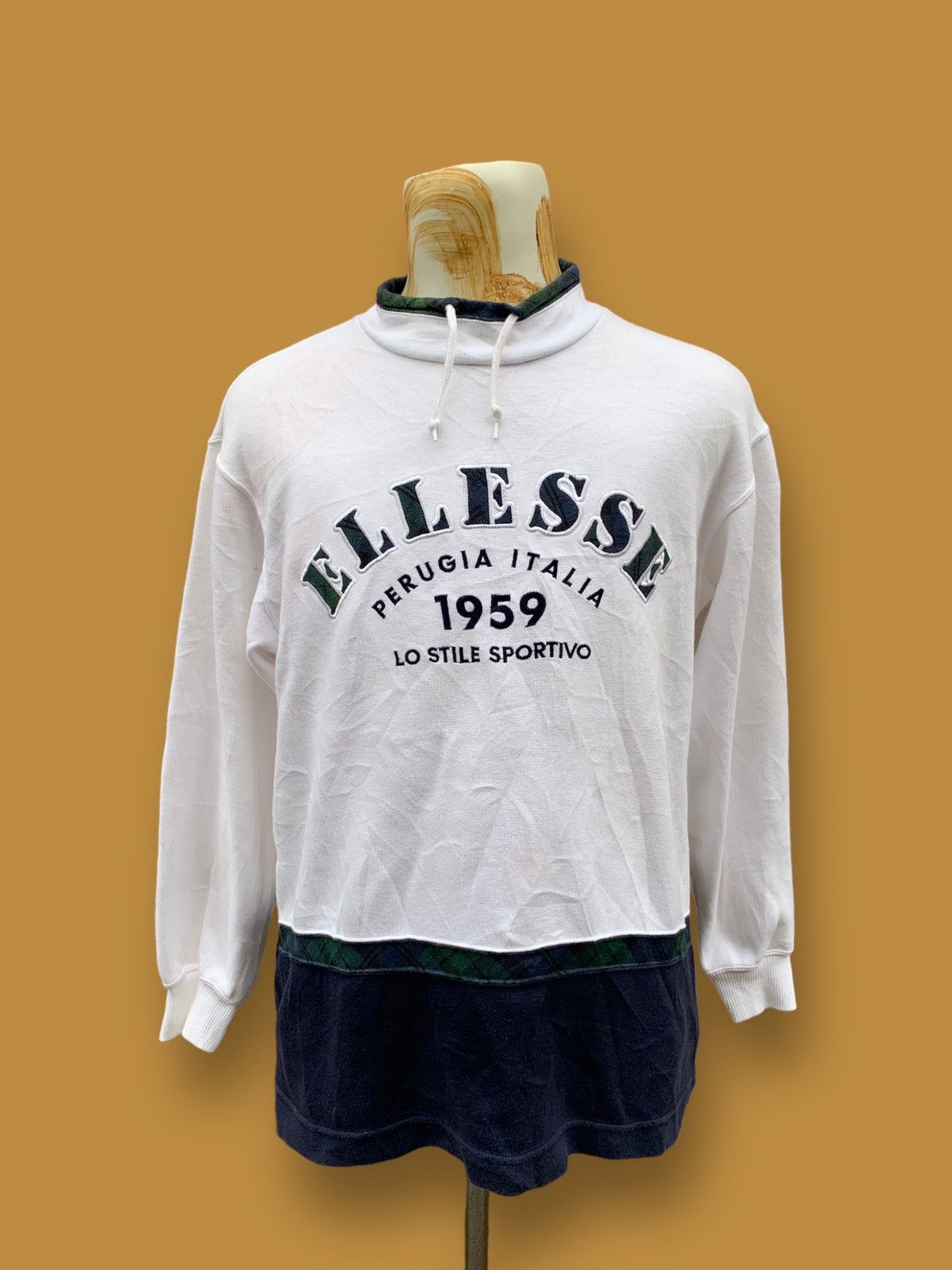 Ellesse Steals! Vintage Ellesse Sweater Spellout Size US M / EU 48-50 / 2 - 1 Thumbnail