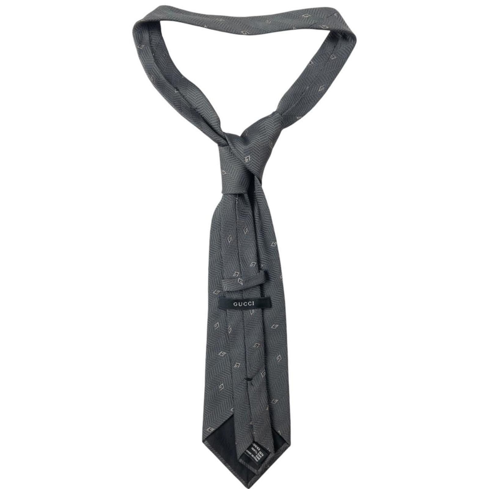 Gucci Vintage Gucci Monogram Zigzag Silk Tie Size ONE SIZE - 2 Thumbnail