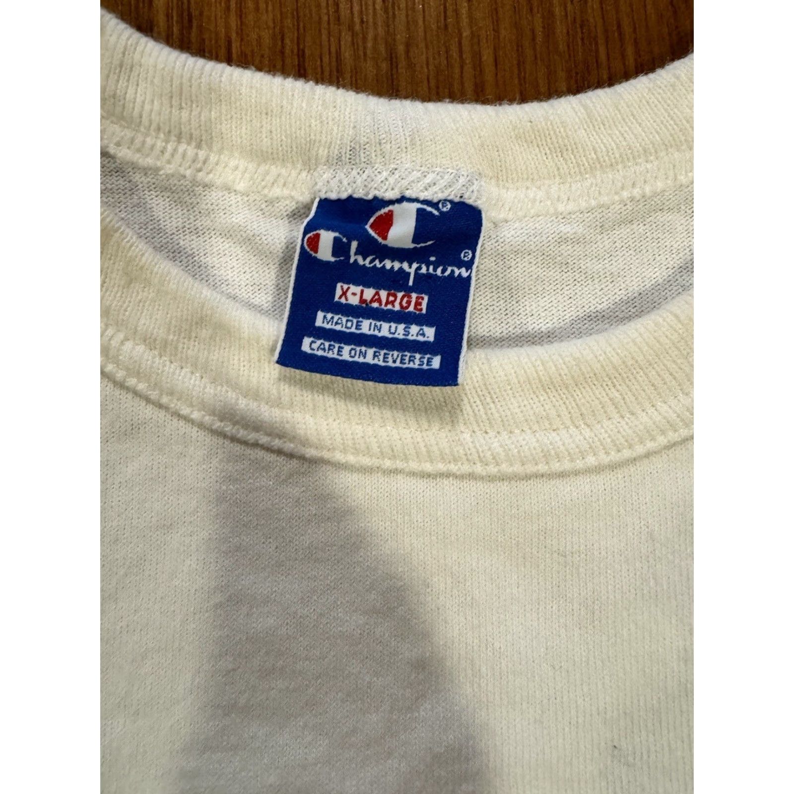 Champion VINTAGE Champion 90s Boston University Spell Out White T Shirt Unisex Adults L White 90s HTF Mens/Womens Size US L / EU 52-54 / 3 - 7 Thumbnail