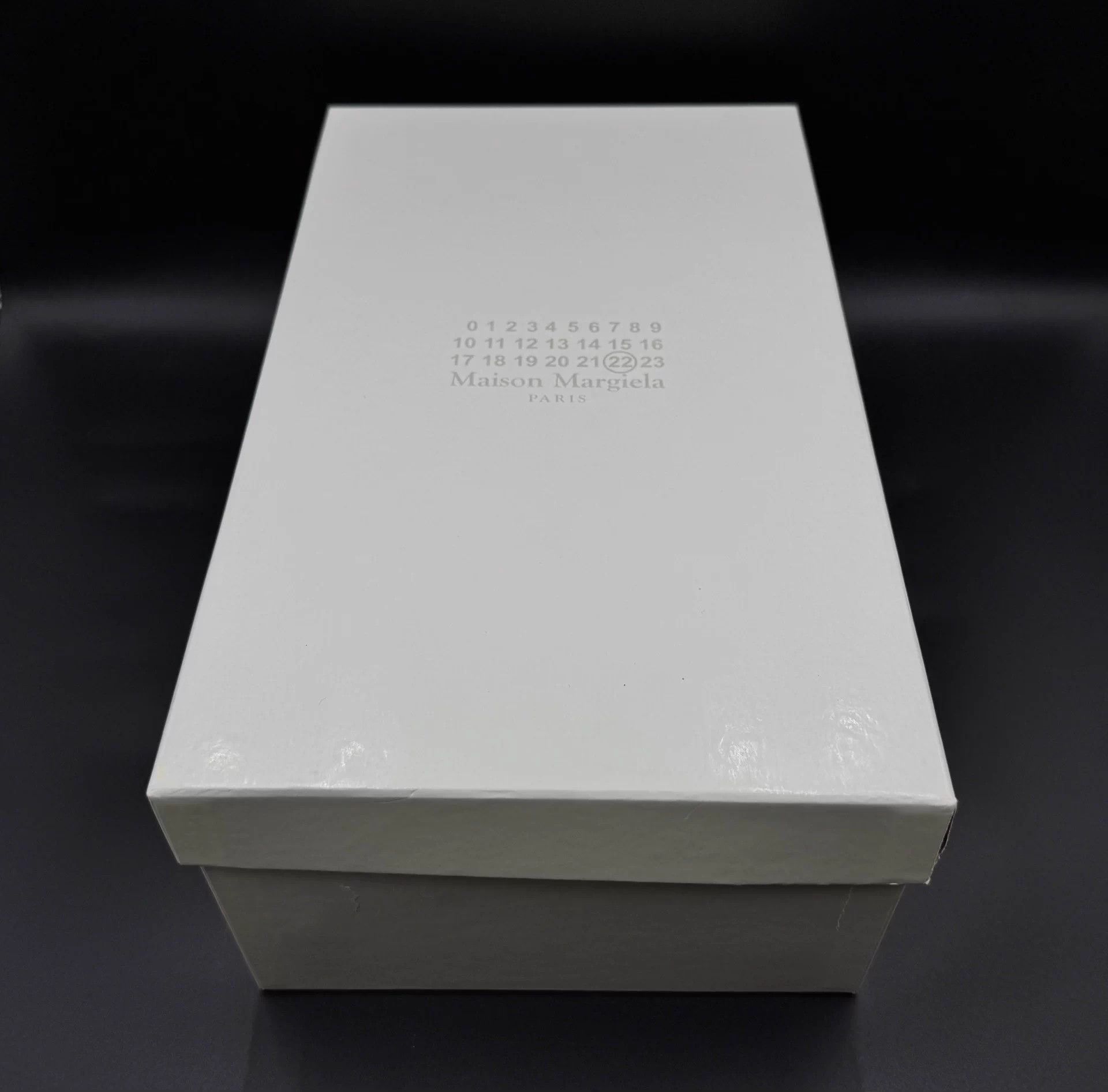Maison Margiela Maison Margiela Decon Trainer Men's White Round Toe Low Top Size US 8 / EU 41 - 9 Thumbnail