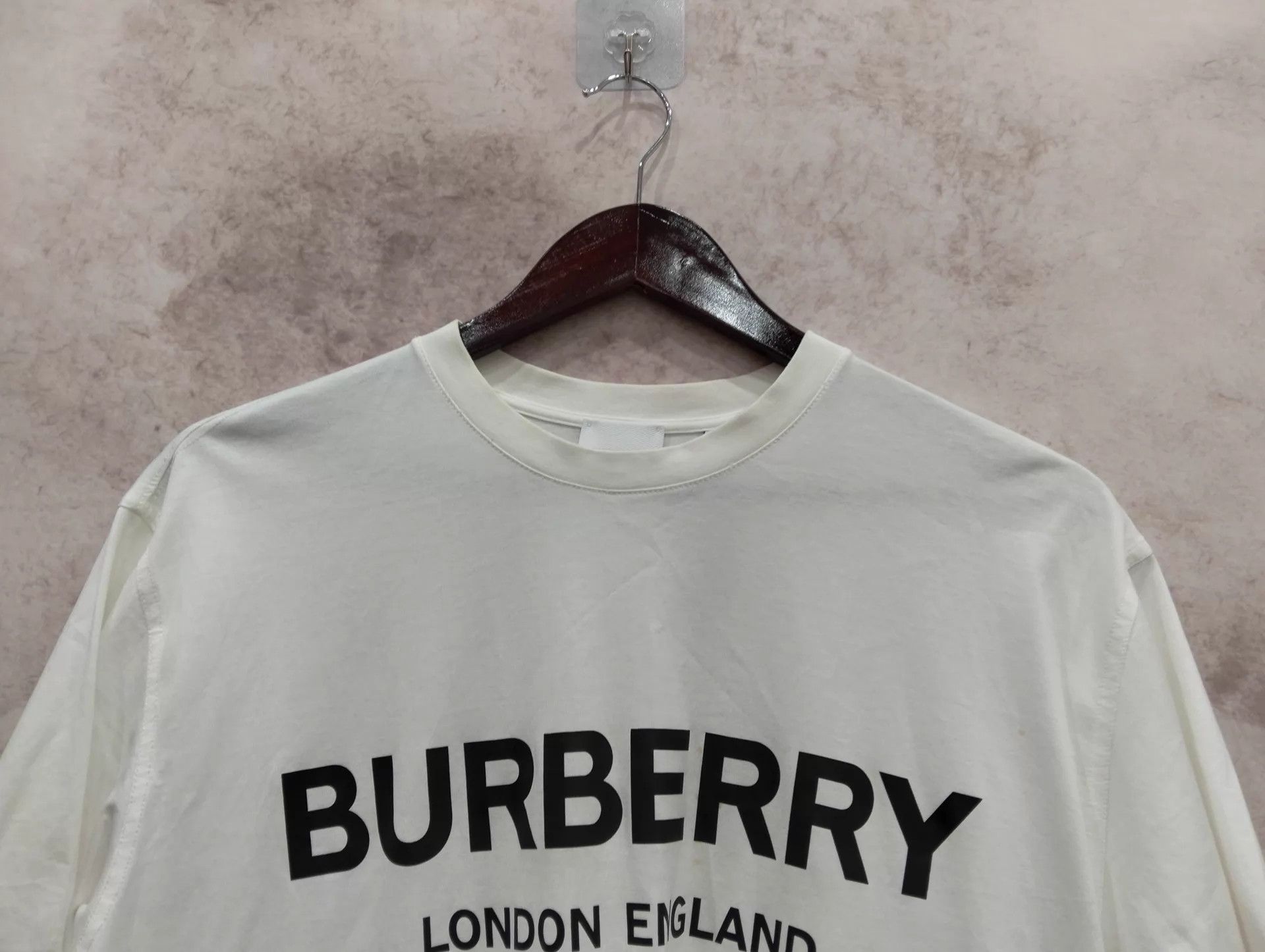 Burberry Burberry logo white short sleeve M Size US M / EU 48-50 / 2 - 3 Thumbnail