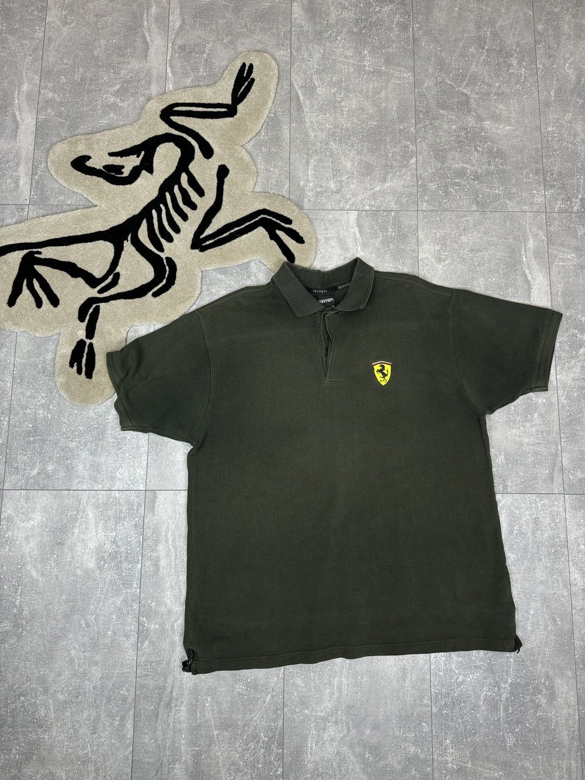 Ferrari Mens Vintage Ferrari T-shirt racing distressed tee Size US XL / EU 56 / 4 - 1 Thumbnail