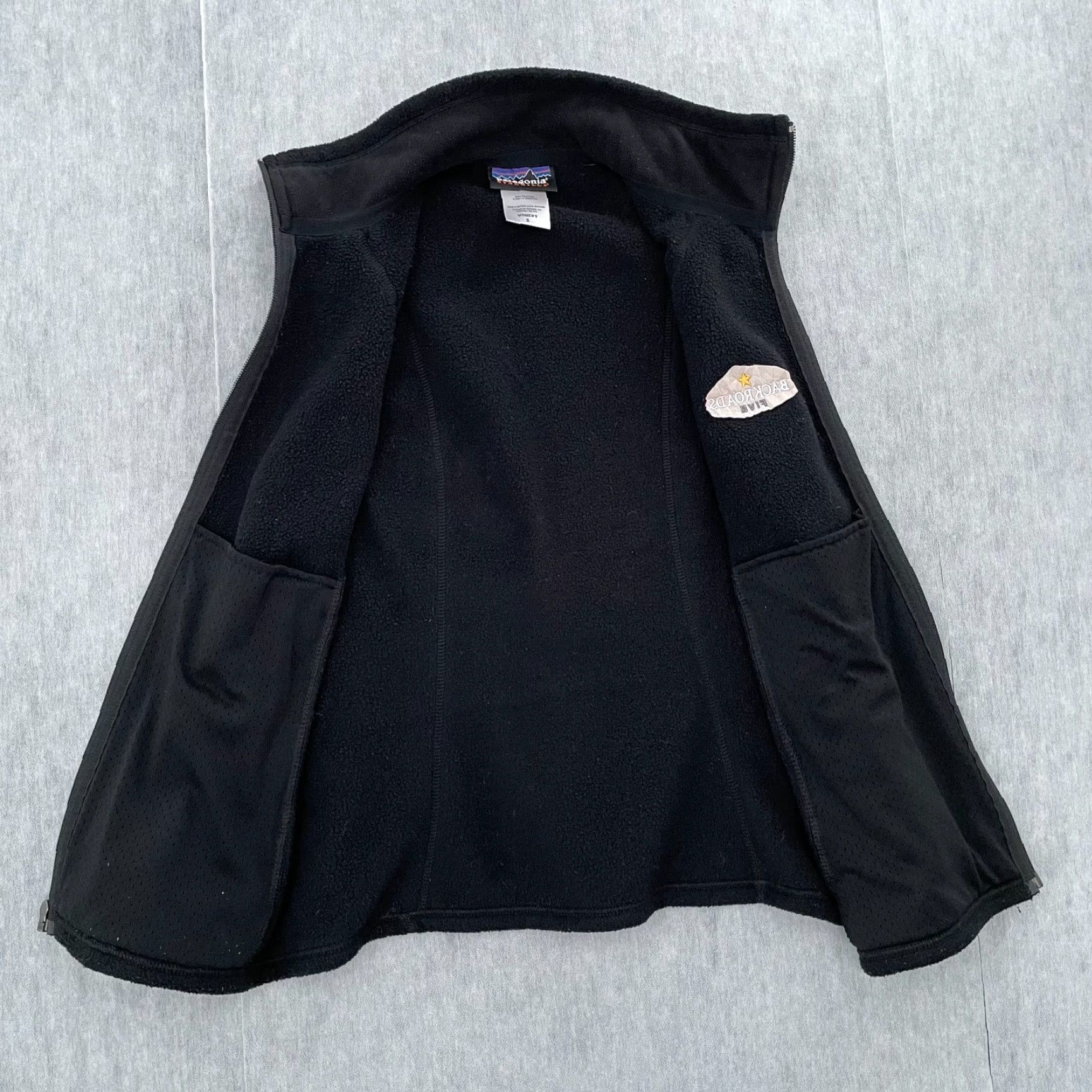 Patagonia Patagonia Vest Womens Small Black Synchilla Full Zip Pockets Fleece Ladies S Size S / US 4 / IT 40 - 3 Thumbnail