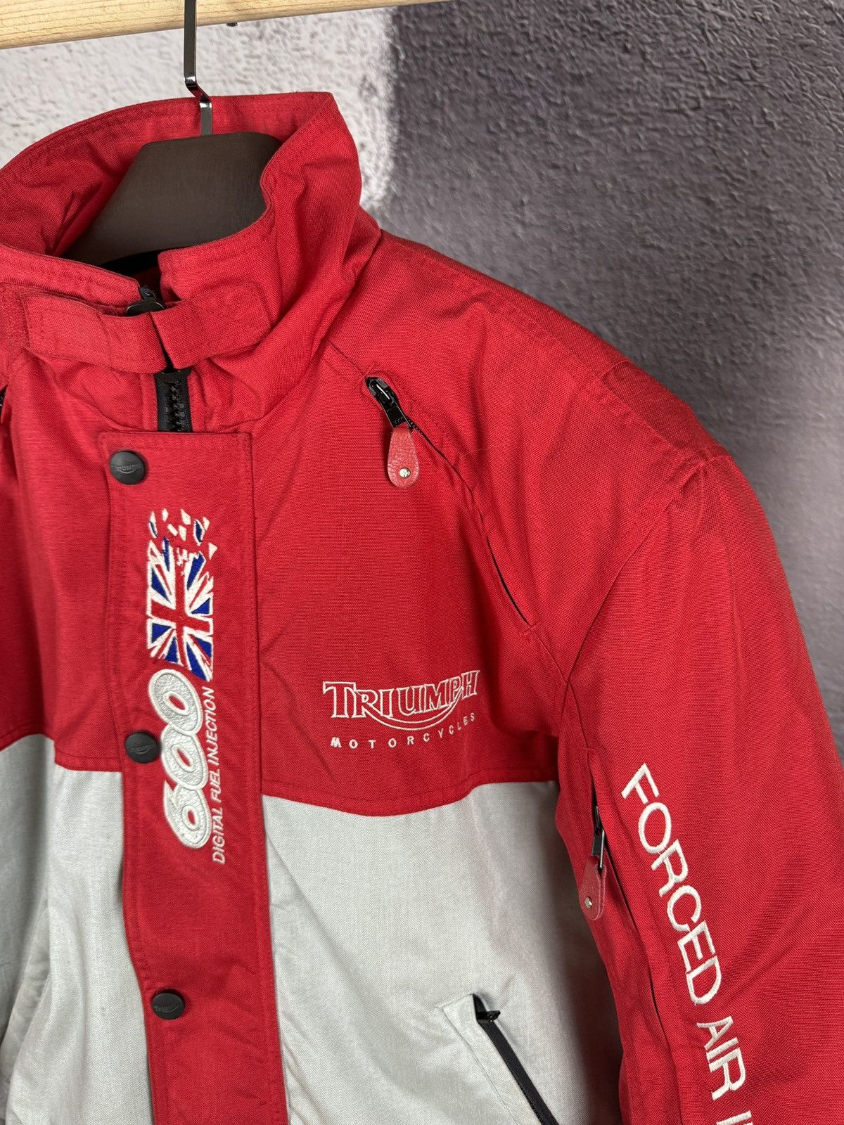 Vintage Triumph Motorcycles TT 600 vintage biker protection jacket Size US S / EU 44-46 / 1 - 11 Thumbnail