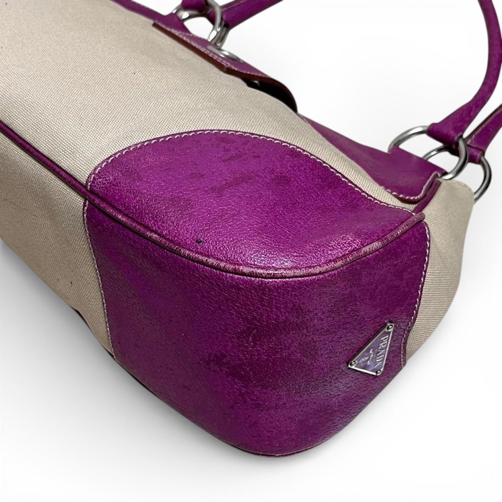 Prada Prada - Beige Purple Leather Handbag Buckle Detail Size ONE SIZE - 6 Thumbnail