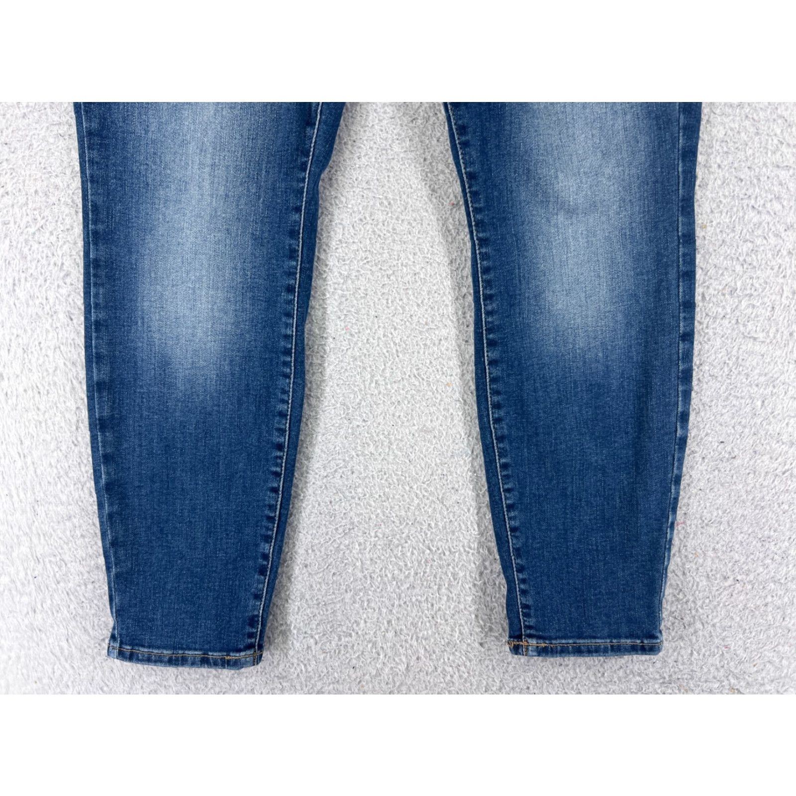 Vintage VINTAGE not applicable; rely on original: "Lucky Pants Womens 8 Blue Denim Jeans Ava Mid Rise Skinny Cotton Blend 29x25" Size 30" / US 8 / IT 44 - 2 Thumbnail