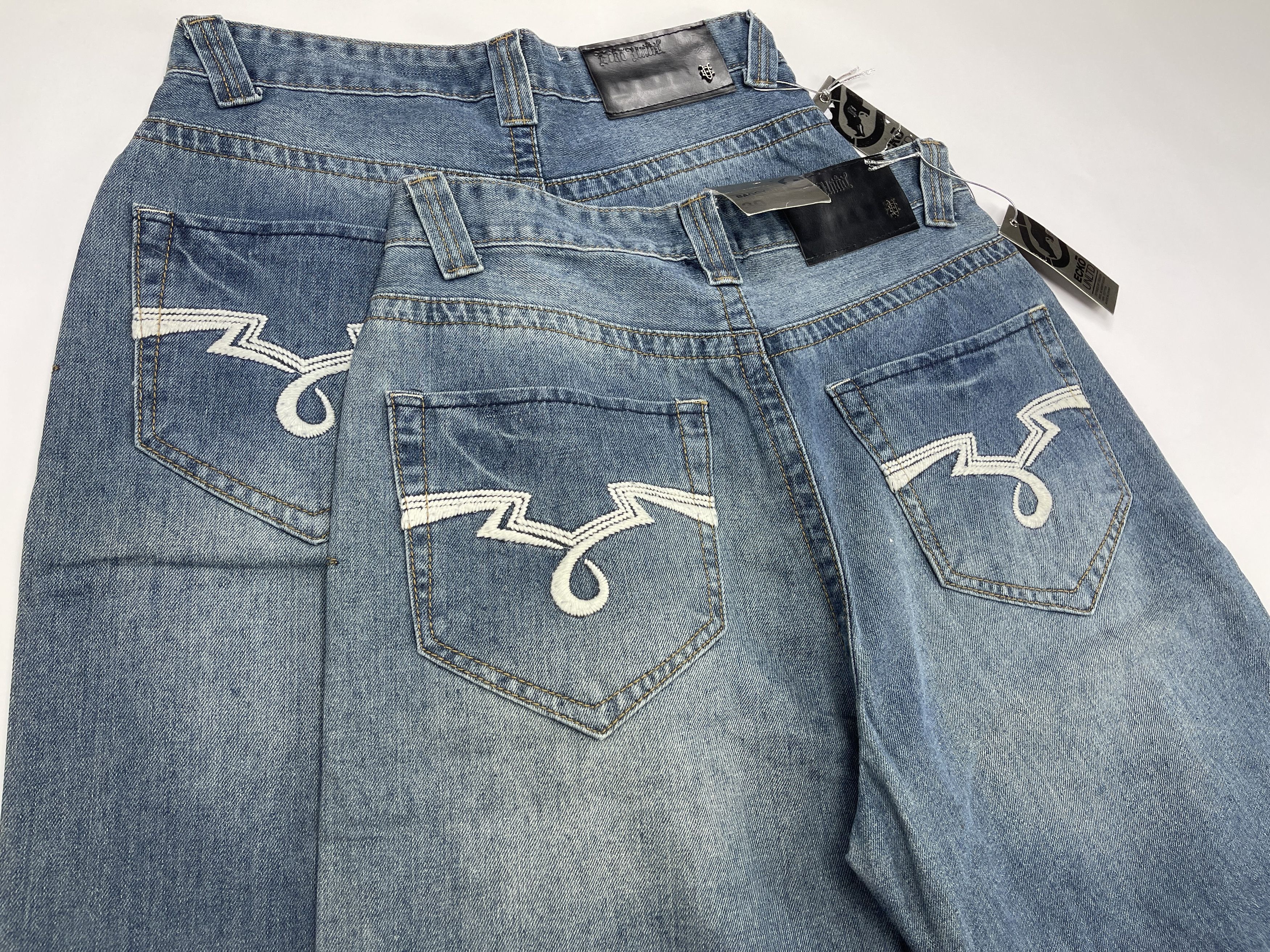 Ecko Unltd. Ecko Unltd shorts, vintage hip hop baggy jeans, 90s size 30 Size US 30 / EU 46 - 12 Thumbnail