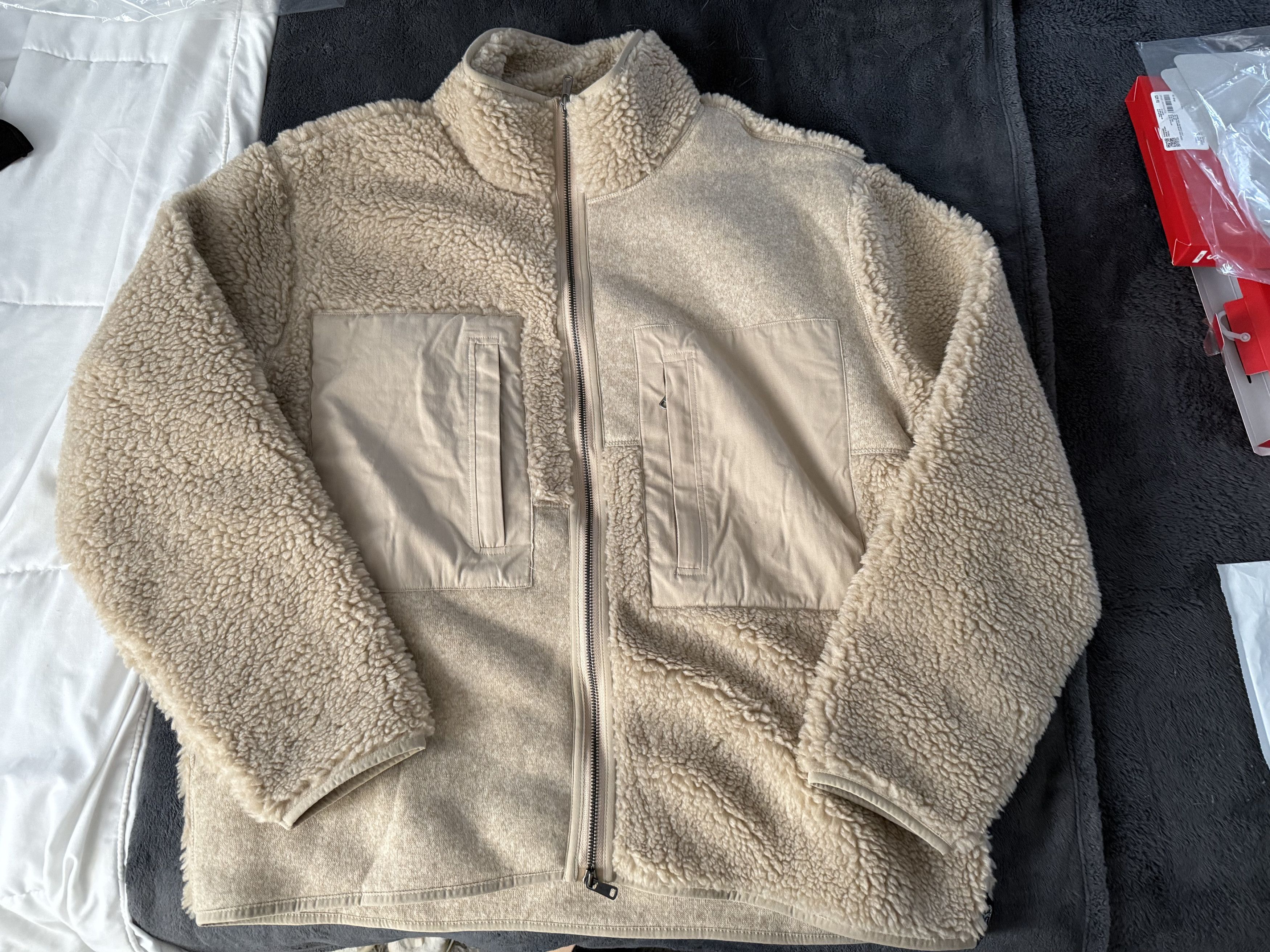 Todd Snyder Todd Snyder Sherpa Full-Zip Jacket in Stone Large $298 Size US L / EU 52-54 / 3 - 5 Thumbnail