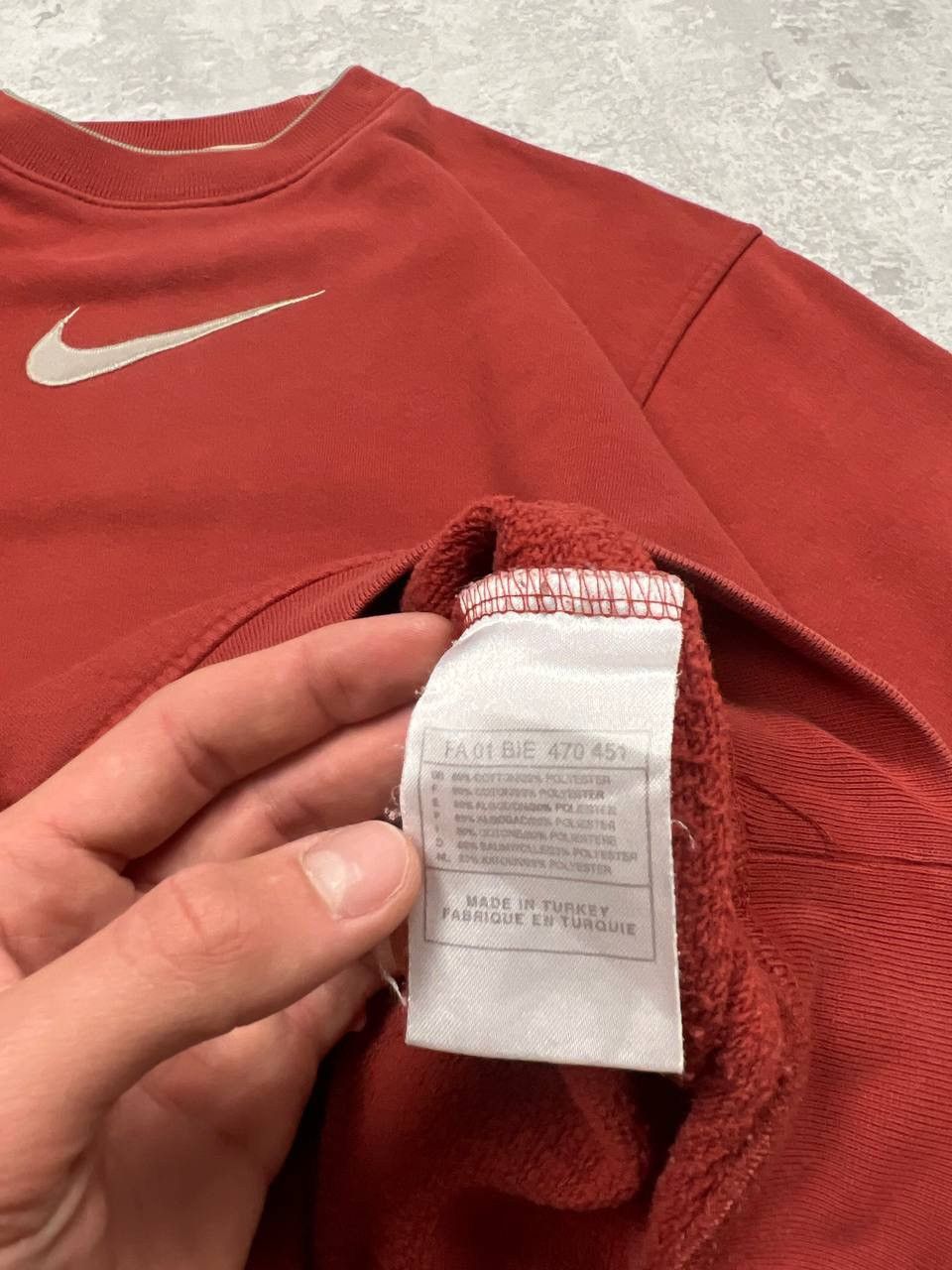 Nike Vintage Nike Sweatshirt Center Big Logo Size US S / EU 44-46 / 1 - 9 Thumbnail
