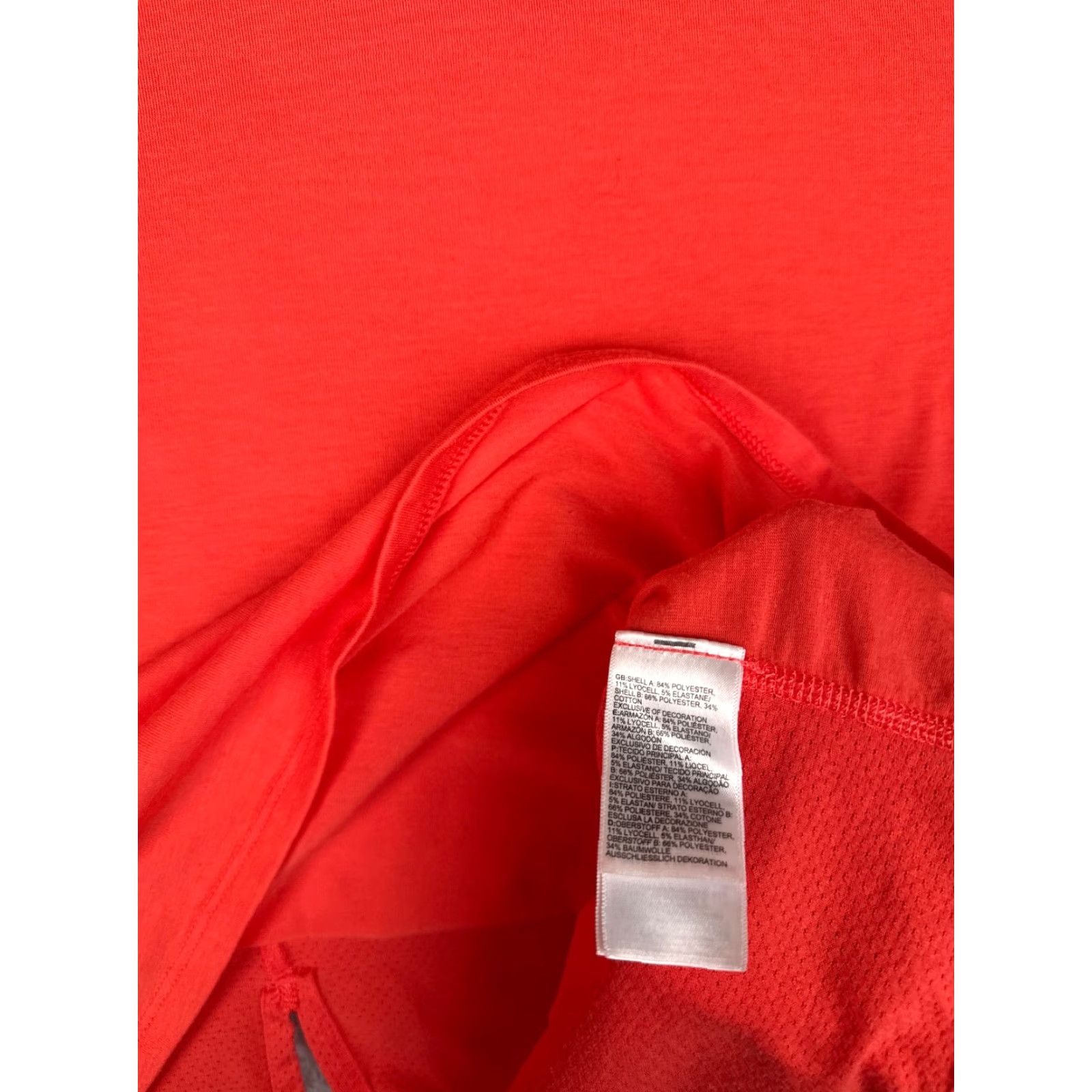 The North Face The North Face Shirt Women Medium Red Long Sleeve Crew Polyester Blend READ Size M / US 6-8 / IT 42-44 - 7 Thumbnail