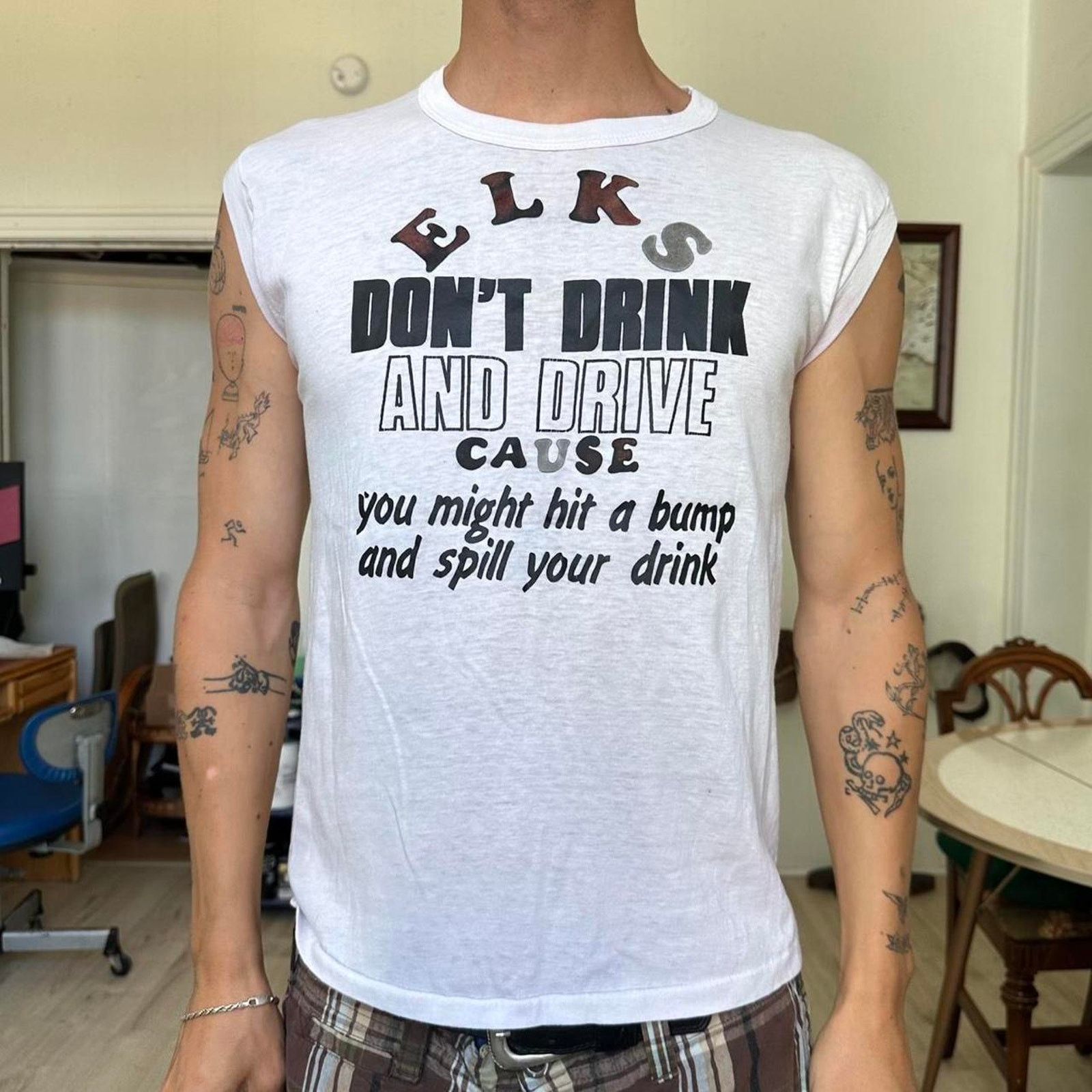 Vintage Rare Vintage 70s Drink Drive Beer Bar Cut Off Graphic Tee Size US M / EU 48-50 / 2 - 7 Thumbnail