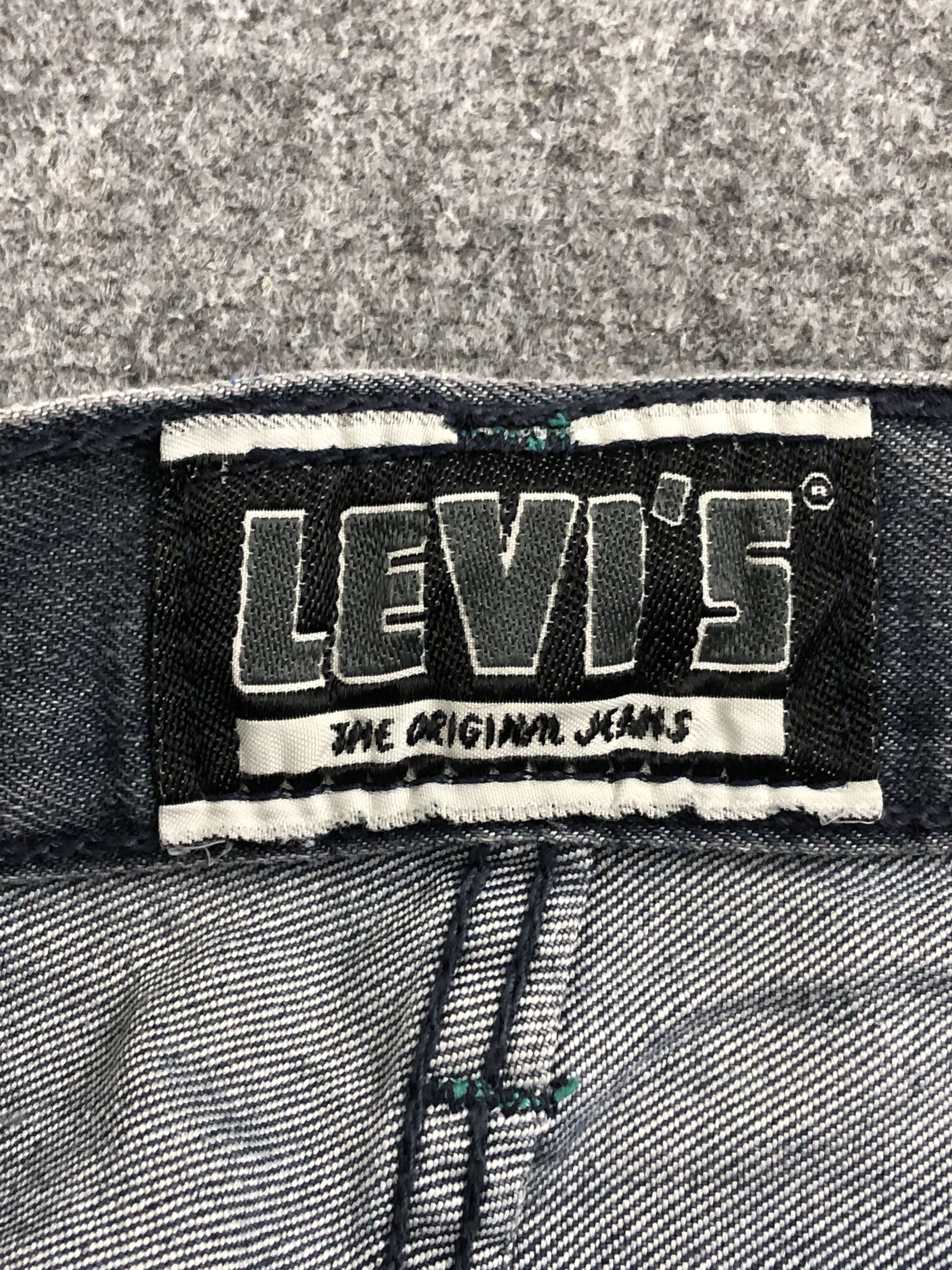 Levi's Vintage Levis 511 Skinny Distressed Jeans DP2532 Size US 33 - 9 Thumbnail
