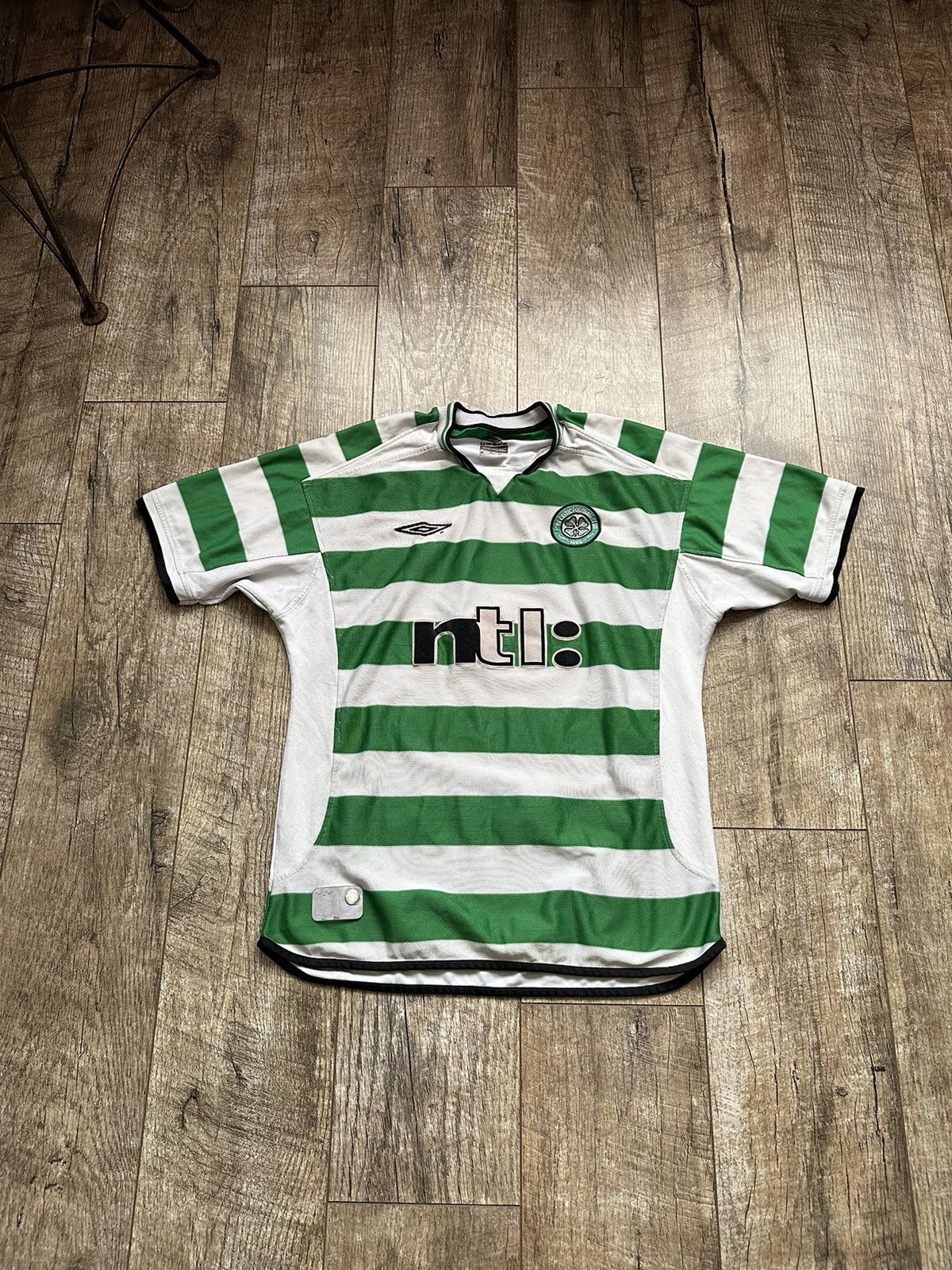 Umbro 2001/02 Umbro Celtic FC Distressed Vintage Home Jersey Size US L / EU 52-54 / 3 - 1 Thumbnail