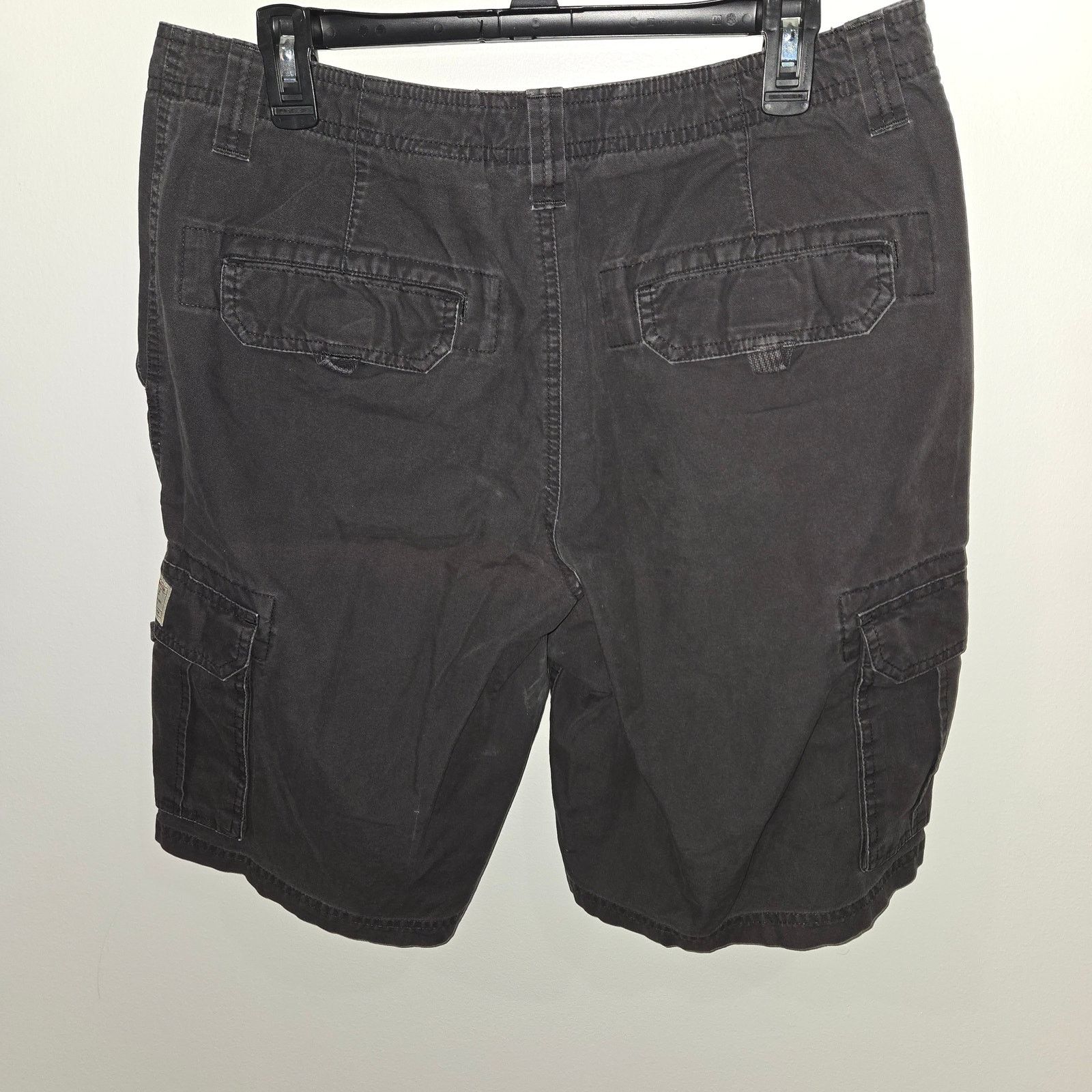 Eddie Bauer Eddie Bauer Size 34 Classic Vintage Cargo Shorts Size US 34 / EU 50 - 5 Thumbnail