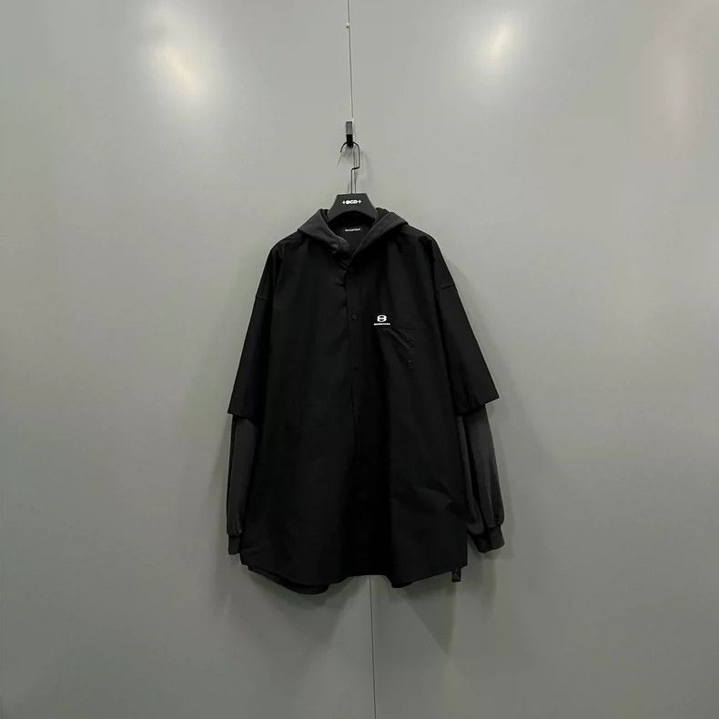 Balenciaga Balenciaga size 39 Black Embroidered Logo Fake Two-Piece H Size US XS / EU 42 / 0 - 1 Thumbnail