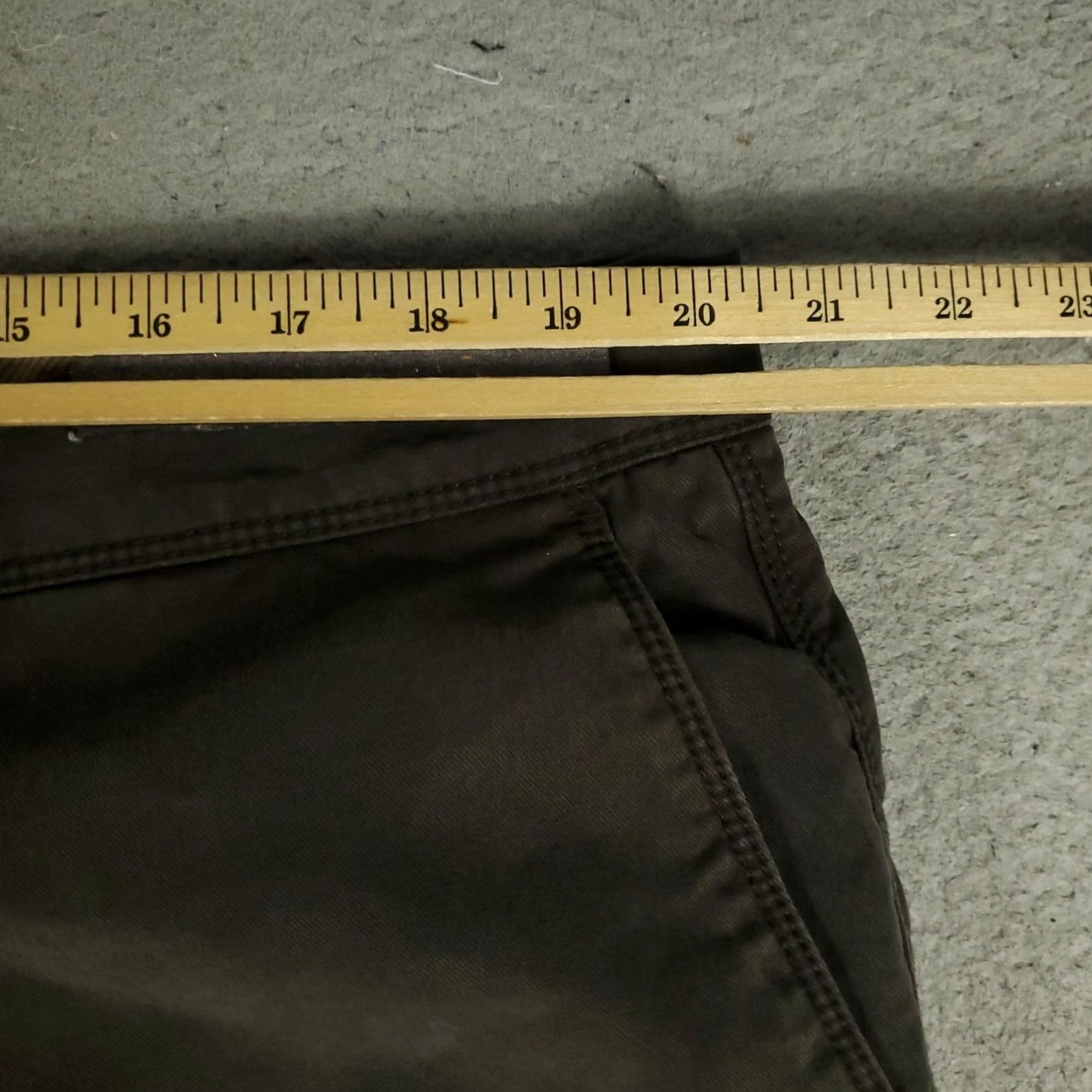 Tommy Bahama Tommy Bahama Shorts Mens Size 42 Brown Cotton Blend Flat Front Chino Size US 42 / EU 58 - 4 Thumbnail