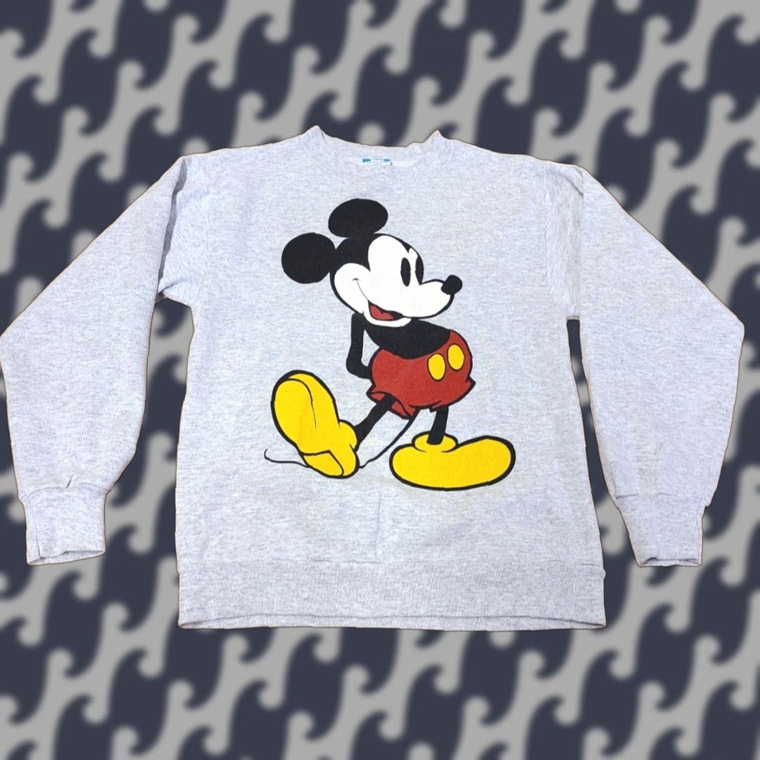 Disney VINTAGE Disney Sweater Crewneck Men S Gray Mickey Mouse 90s Graphic Print Size S Crew Neck Size US S / EU 44-46 / 1 - 1 Thumbnail