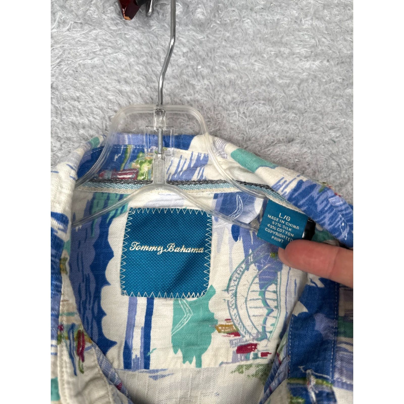 Tommy Bahama Tommy Bahama Shirt Men Large White Blue Sailboat Hawaiian Button Up Silk Blend Size US L / EU 52-54 / 3 - 7 Thumbnail