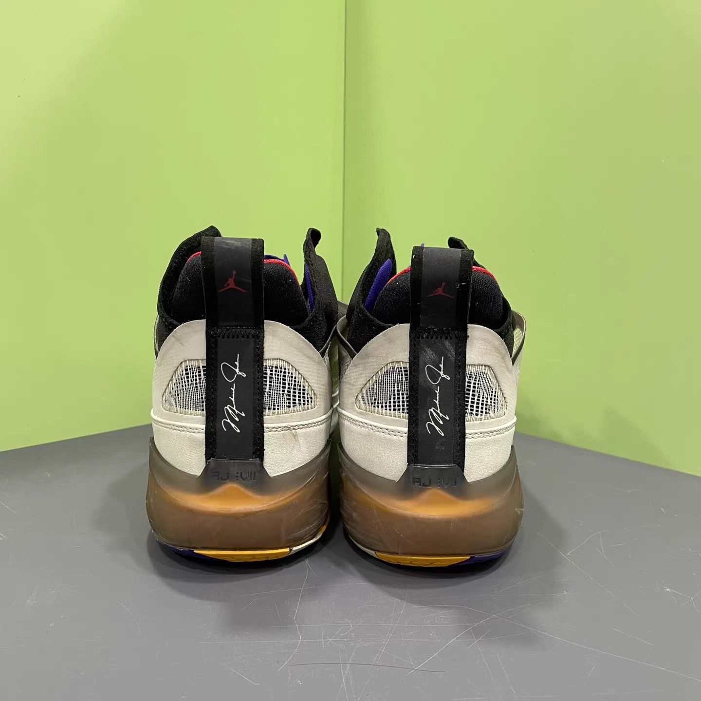 Jordan Brand Air Jordan 37 Basketball Shoes K15 Size US 12.5 / EU 45-46 - 6 Thumbnail