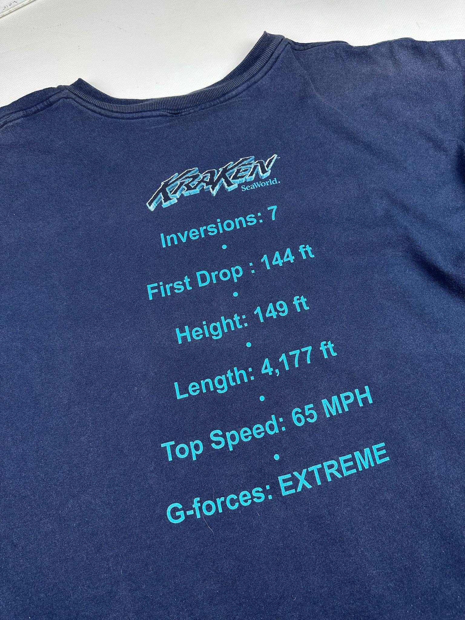 Expert Horror Vintage Kraken t-shirt monster theme park roller coaster Size US XL / EU 56 / 4 - 7 Thumbnail