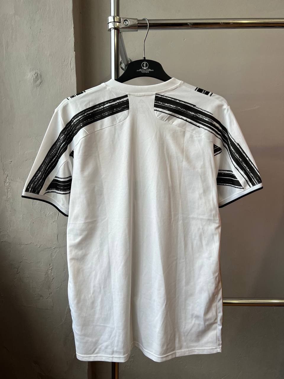 Adidas 2020/21 JUVENTUS FC HOME SOCCER JERSEY FOOTBALL SHIRT SZ XL Size US XL / EU 56 / 4 - 10 Thumbnail