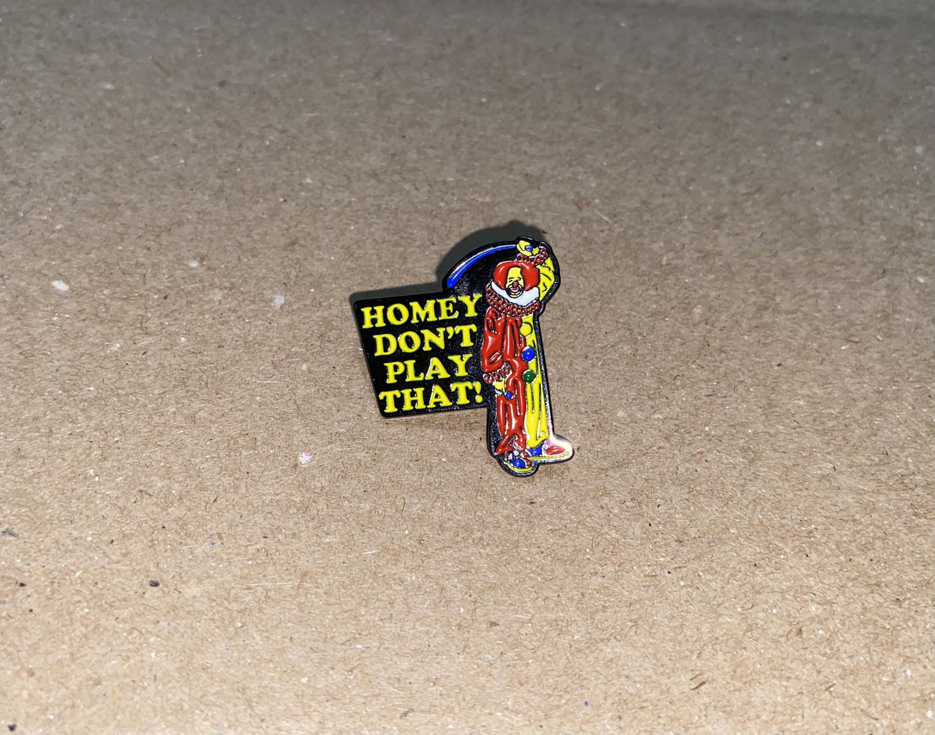 Fox Racing Homey Da Clown DON'T PLAY ! enamel Lapel Pin In Living Color Size ONE SIZE - 1 Thumbnail