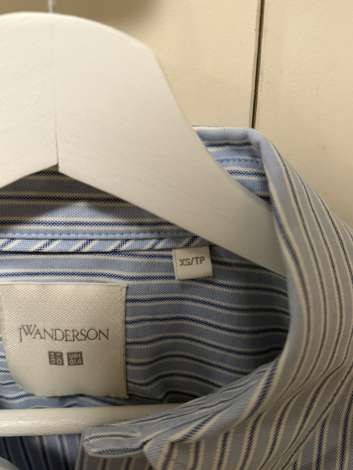 JW Anderson × Uniqlo Uniqlo X JW Anderson Button Up Size XS / US 0-2 / IT 36-38 - 3 Thumbnail