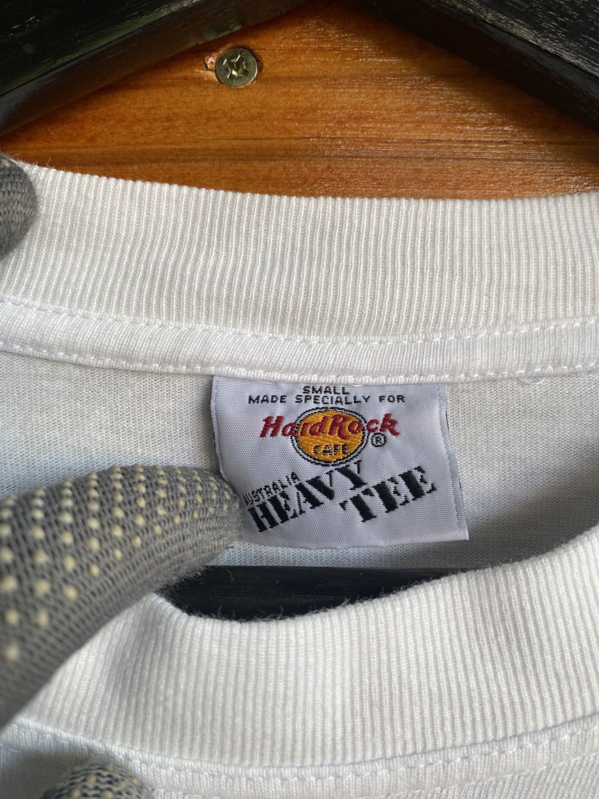 Hard Rock Cafe Vintage Hard Rock Cafe Queenstown New Zealand White Graphic Size US S / EU 44-46 / 1 - 7 Thumbnail
