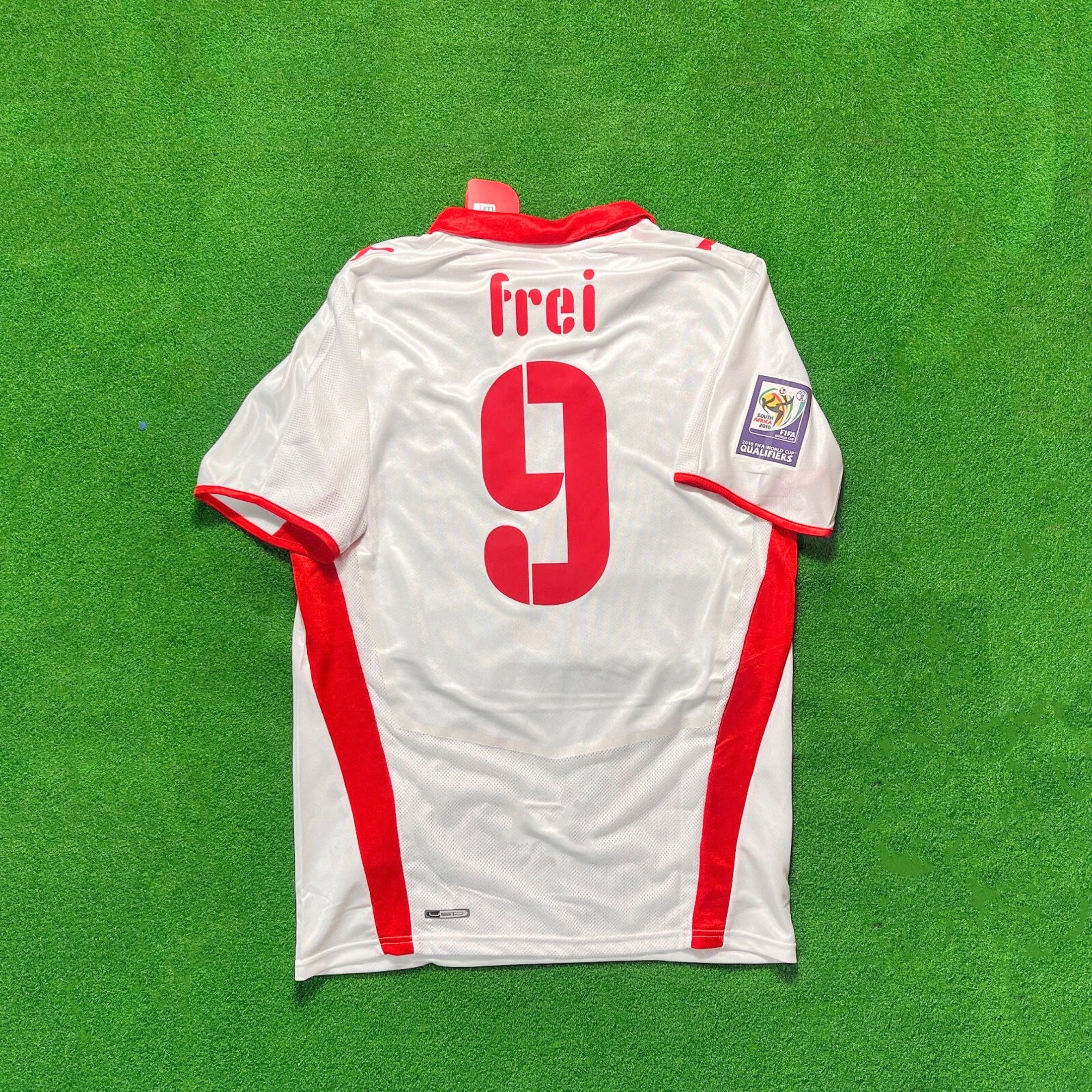 Puma 2008–10 Switzerland Away Alexander Frei Vintage Y2K Jersey Size US M / EU 48-50 / 2 - 1 Thumbnail