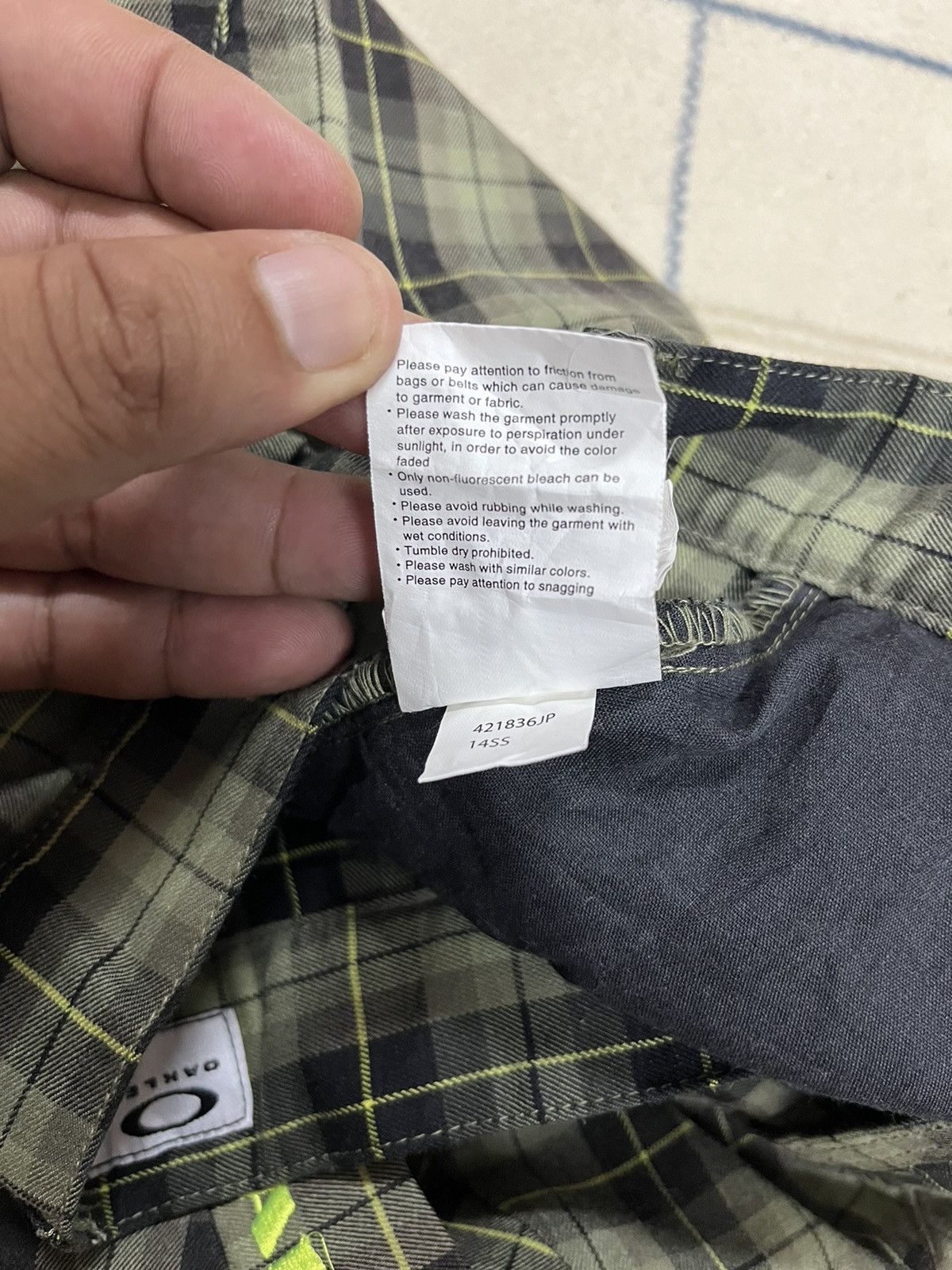Oakley Oakley casual pants chekered Size US 31 - 15 Thumbnail