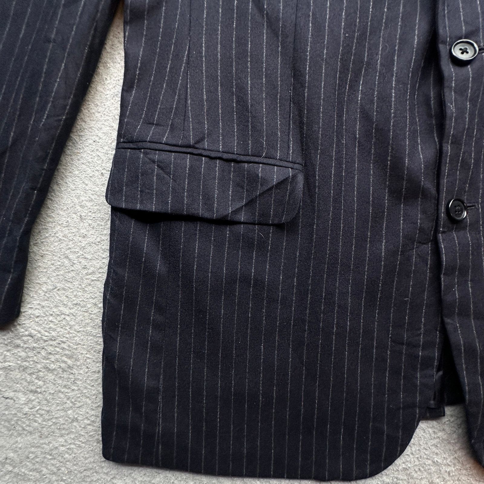 Brooks Brothers Brooks Brothers Pinstripe Wool Jacket 42 Long Navy Italy Size US L / EU 52-54 / 3 - 13 Thumbnail