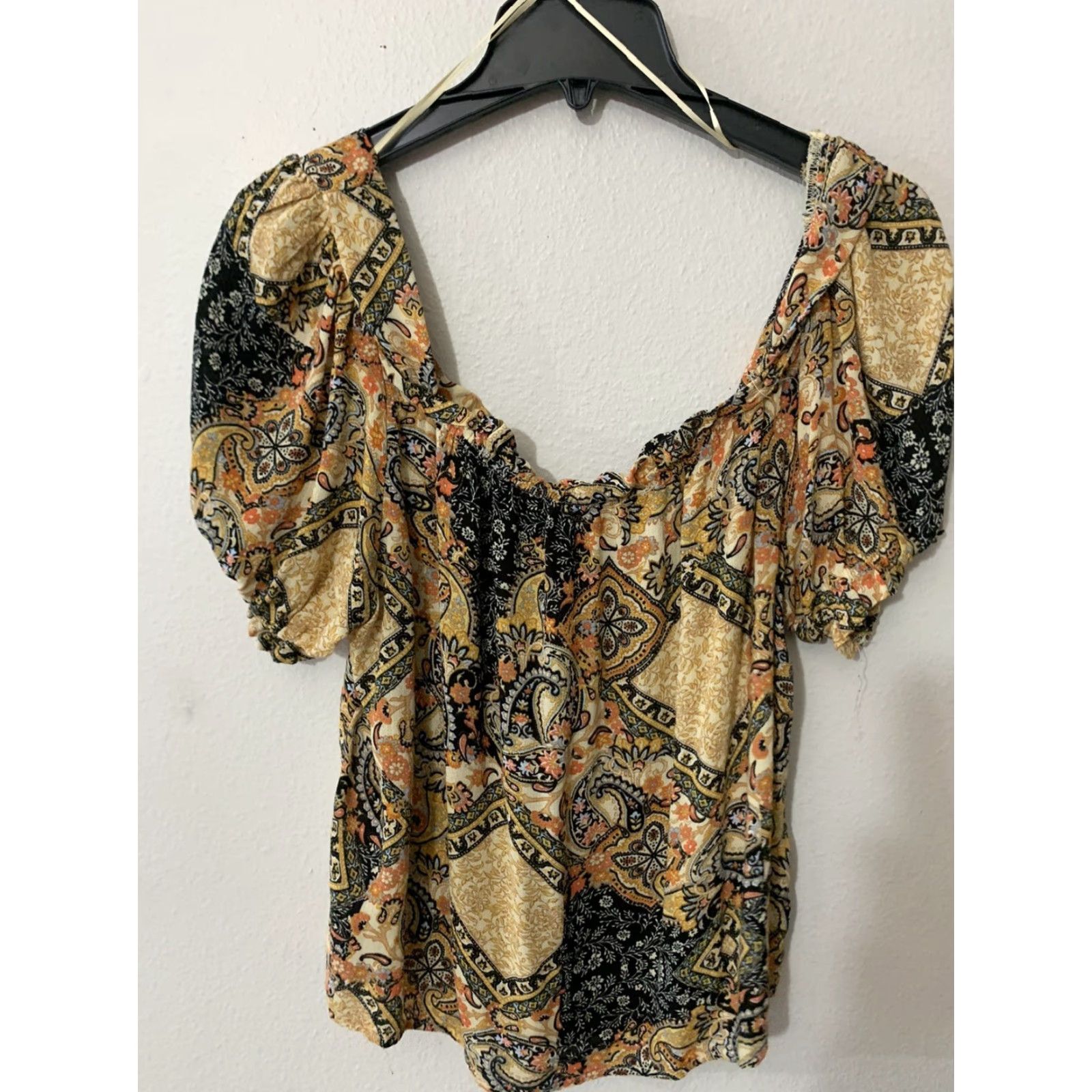 Vintage VINTAGE Cupcakes and Cashmere Yellow Aztec Paisley Cold Shoulder Blouse Size Small Size S / US 4 / IT 40 - 3 Thumbnail
