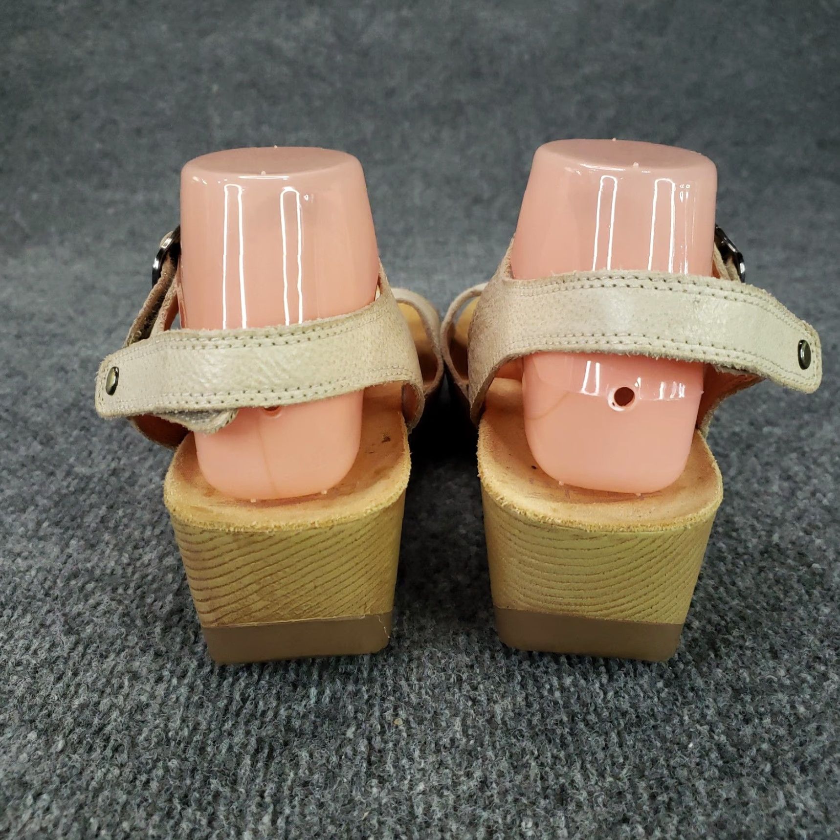 Dansko Dansko Sandals Beige Leather Wedge Heel Ankle Strap Comfort Womens Size 11 Shoes Size US 11 / IT 41 - 5 Thumbnail