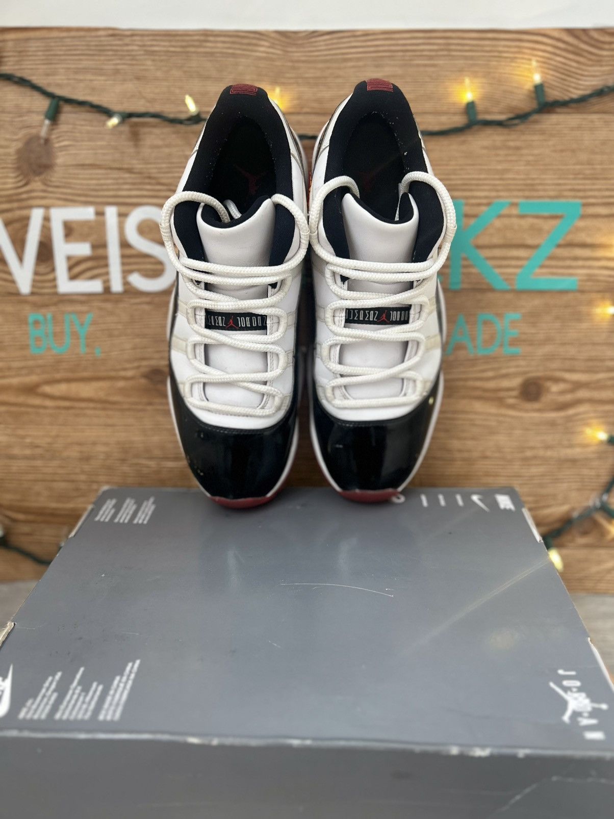 Jordan Brand Jordan 11 low concord bred Size US 12 / EU 45 - 5 Thumbnail