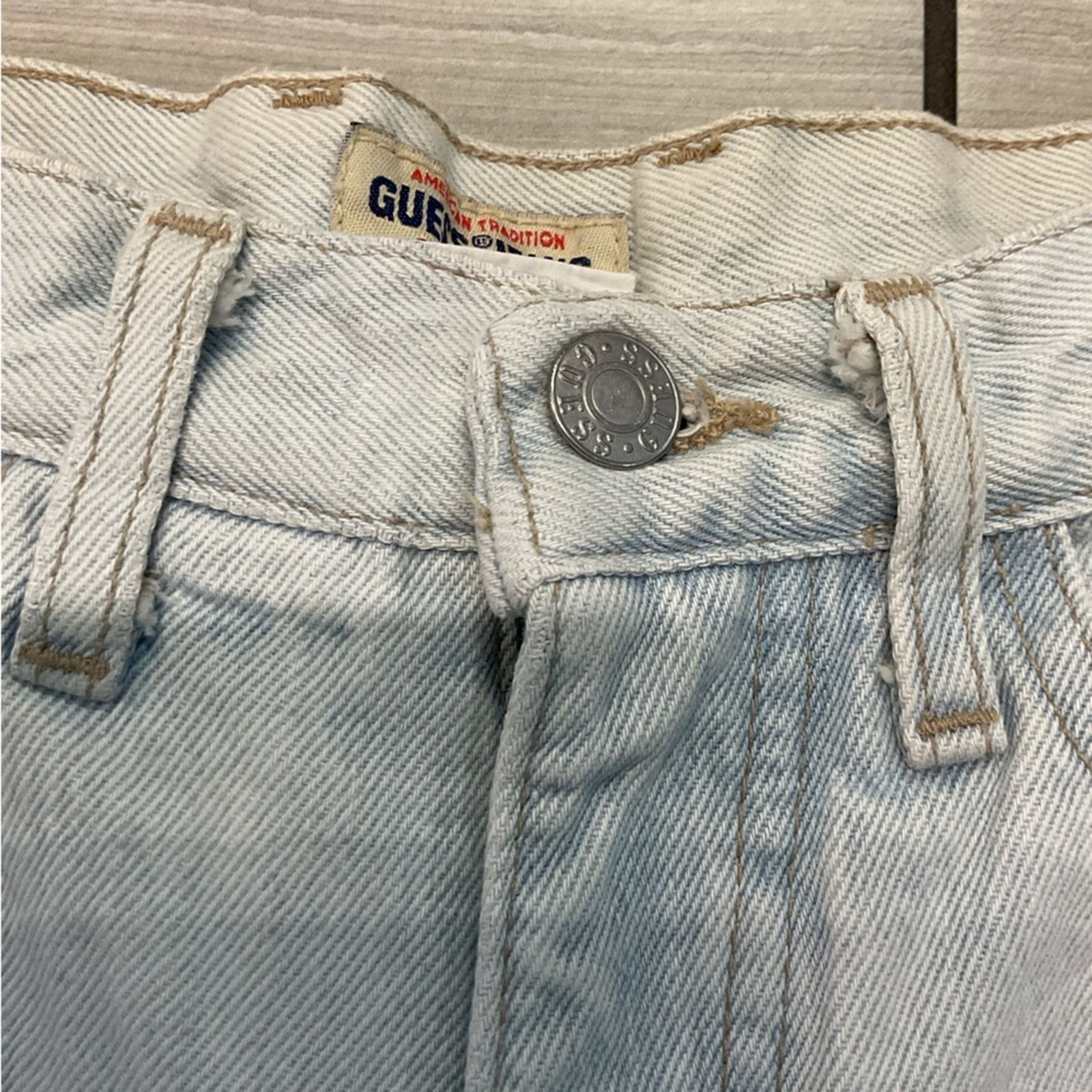 Guess Vintage 90’s Guess High-Waist Light Wash Taper Mom Jeans Size 28" / US 6 / IT 42 - 5 Thumbnail