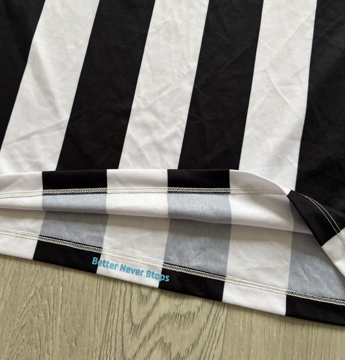 Castore × Vintage Castore Newcastle Soccer Football Jersey Size US M / EU 48-50 / 2 - 6 Thumbnail
