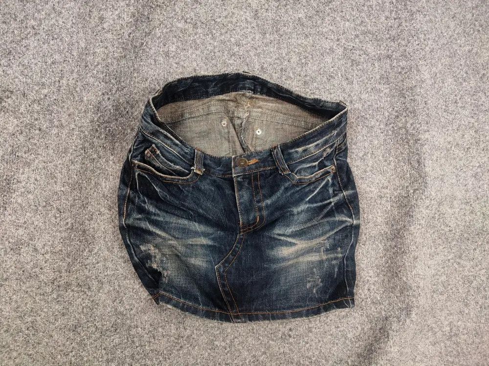 Japanese Brand Vintage Opium Y2K Bondage Distressed Washed Denim Mini Skirt Size 28" / US 6 / IT 42 - 1 Thumbnail