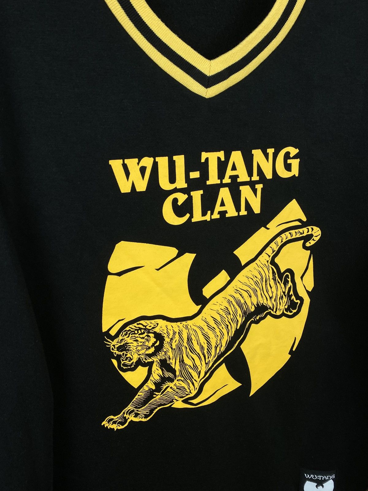 Wu-Tang Clan 🎙️Sweatshirt V-neck Wu Tang Rap Tee🎙️ Size US M / EU 48-50 / 2 - 2 Thumbnail