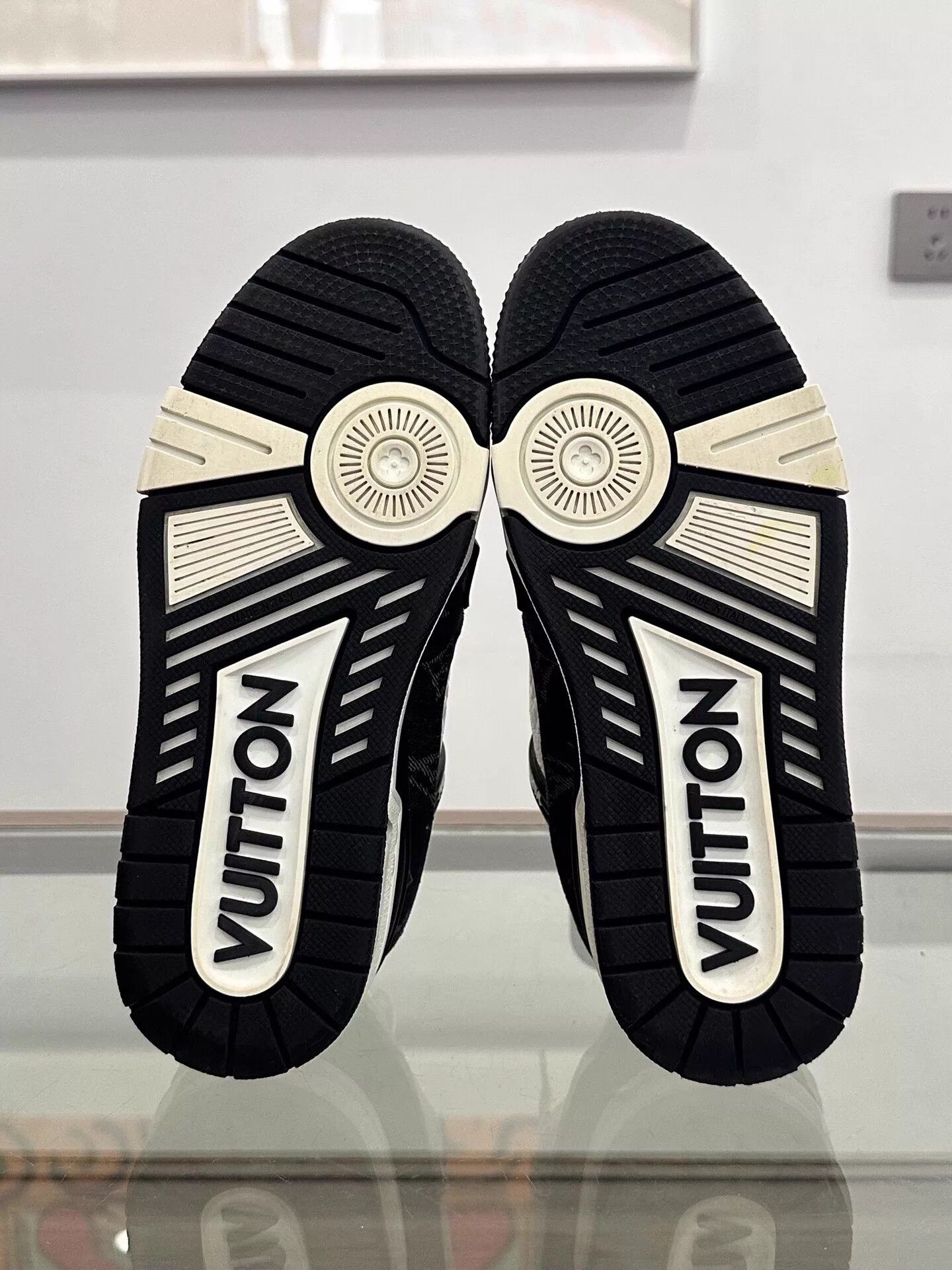 Louis Vuitton LV Women's Black White Panda Monogram Trainer 37.5 99New Size US 7 / IT 37 - 6 Thumbnail
